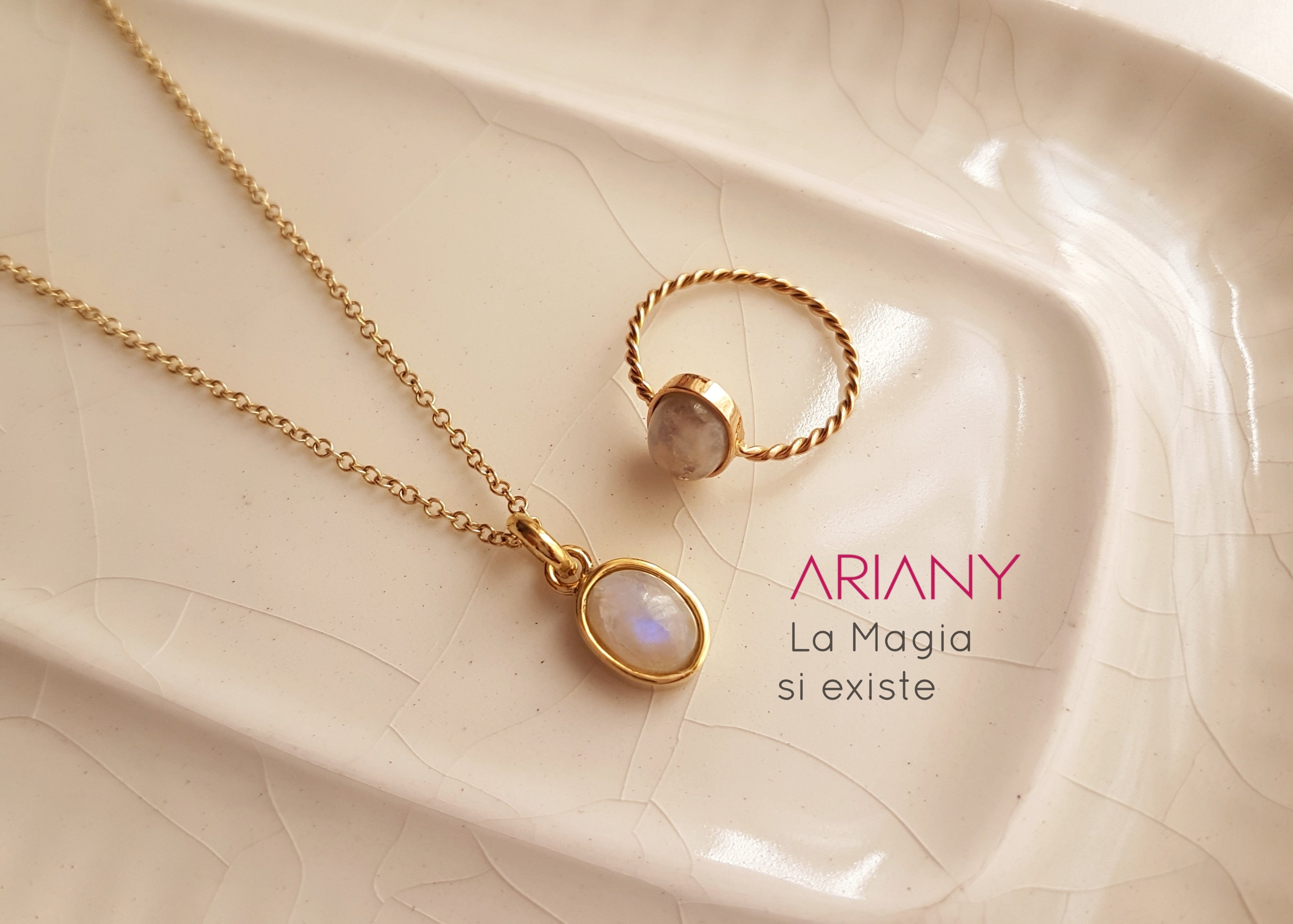 Anillo Piedra Luna - Oro 18k
