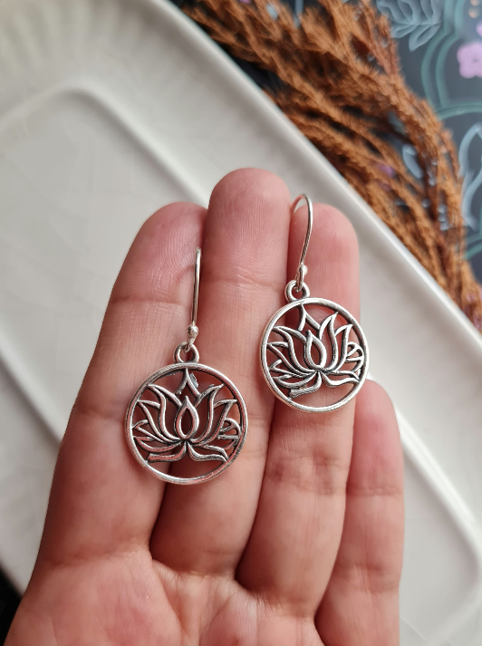Aretes Flor de Loto - Plata 950