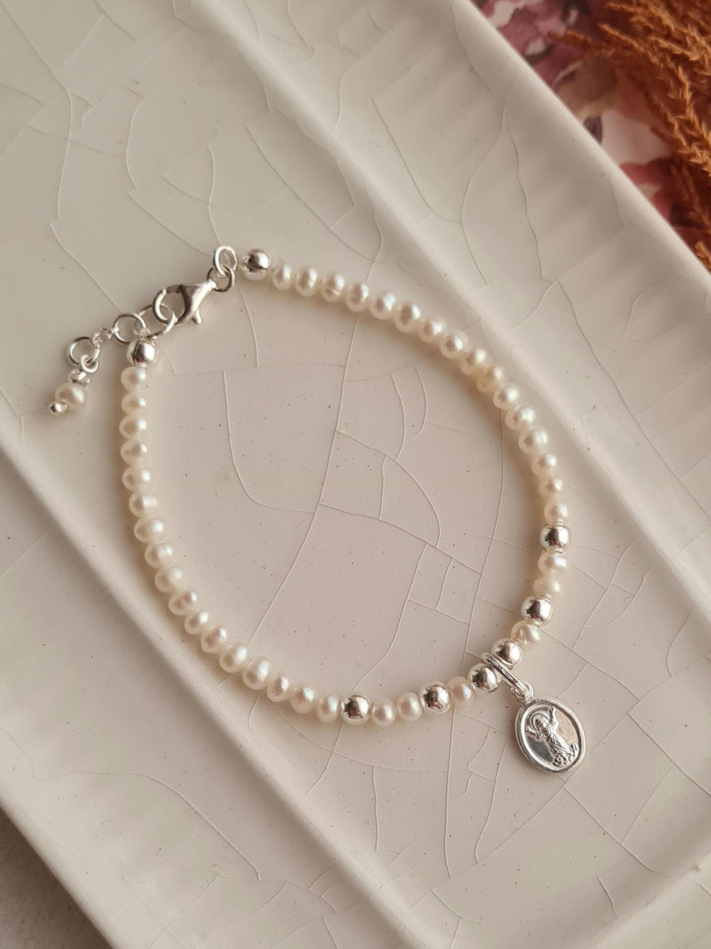 Pulsera de Perlas c/Medalla Religiosa - P925