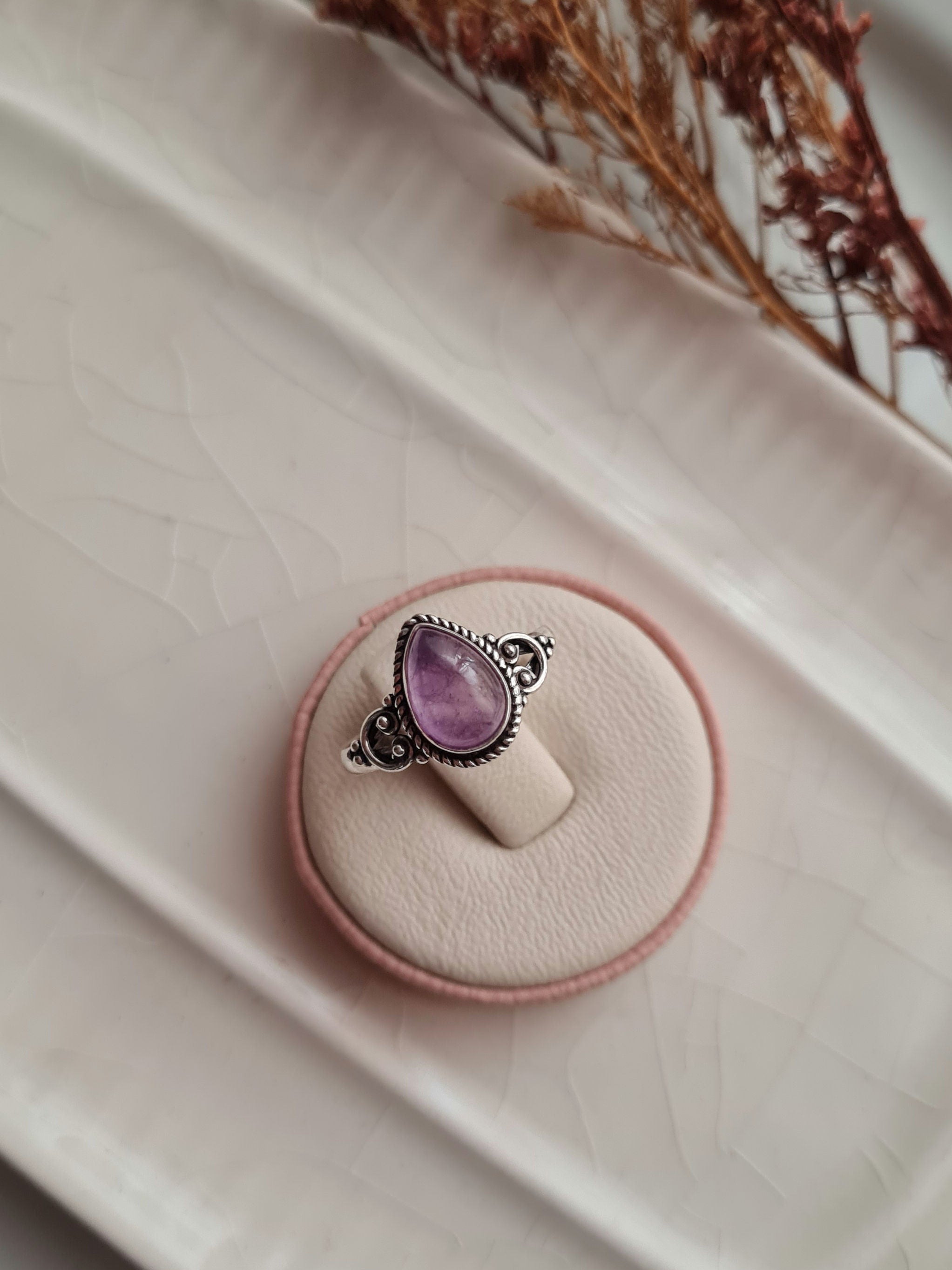 Anillo Celta Amatista: Felicidad & Transmutación - P925