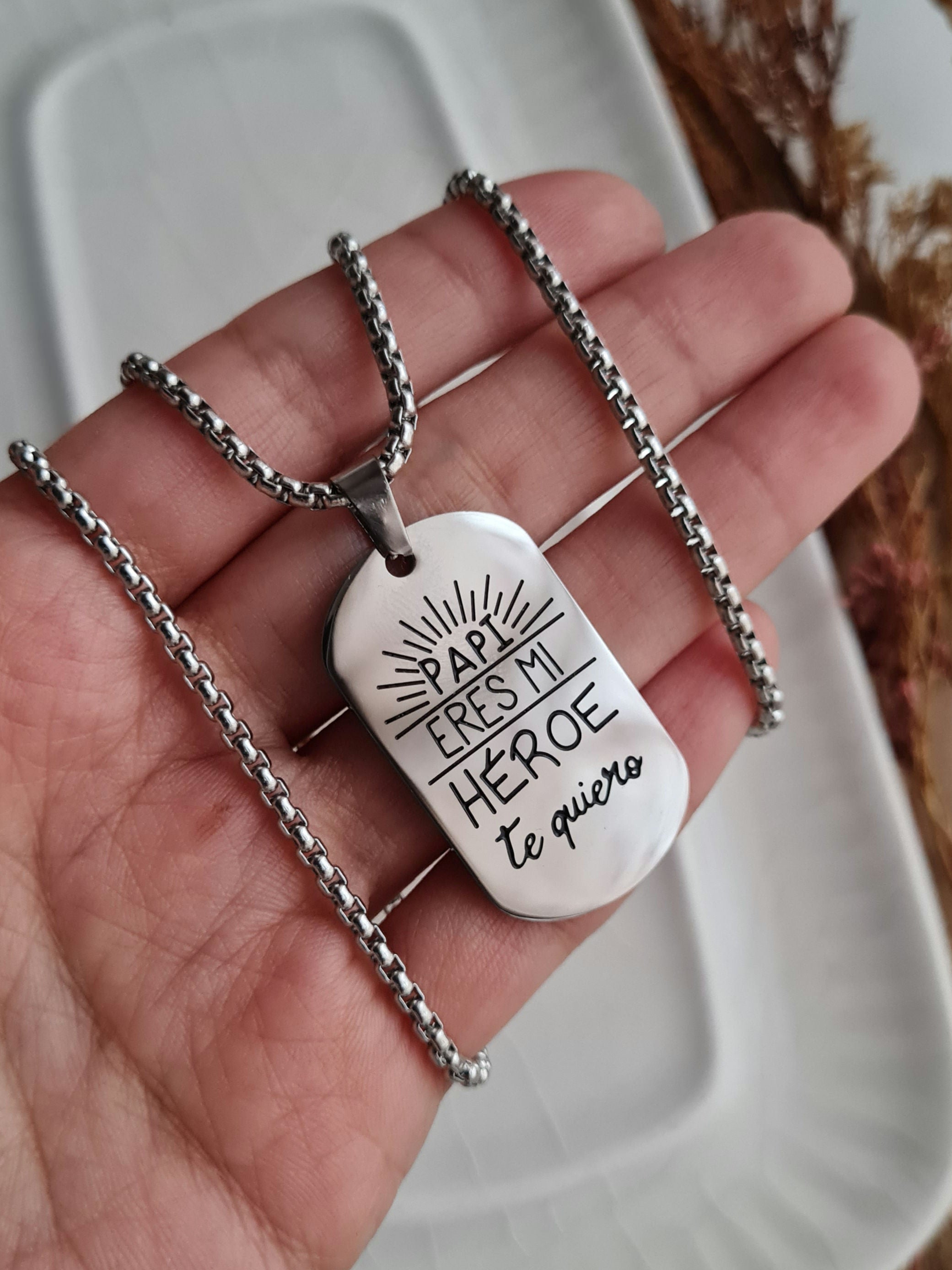 Cadena Placa: Eres mi héroe - Acero