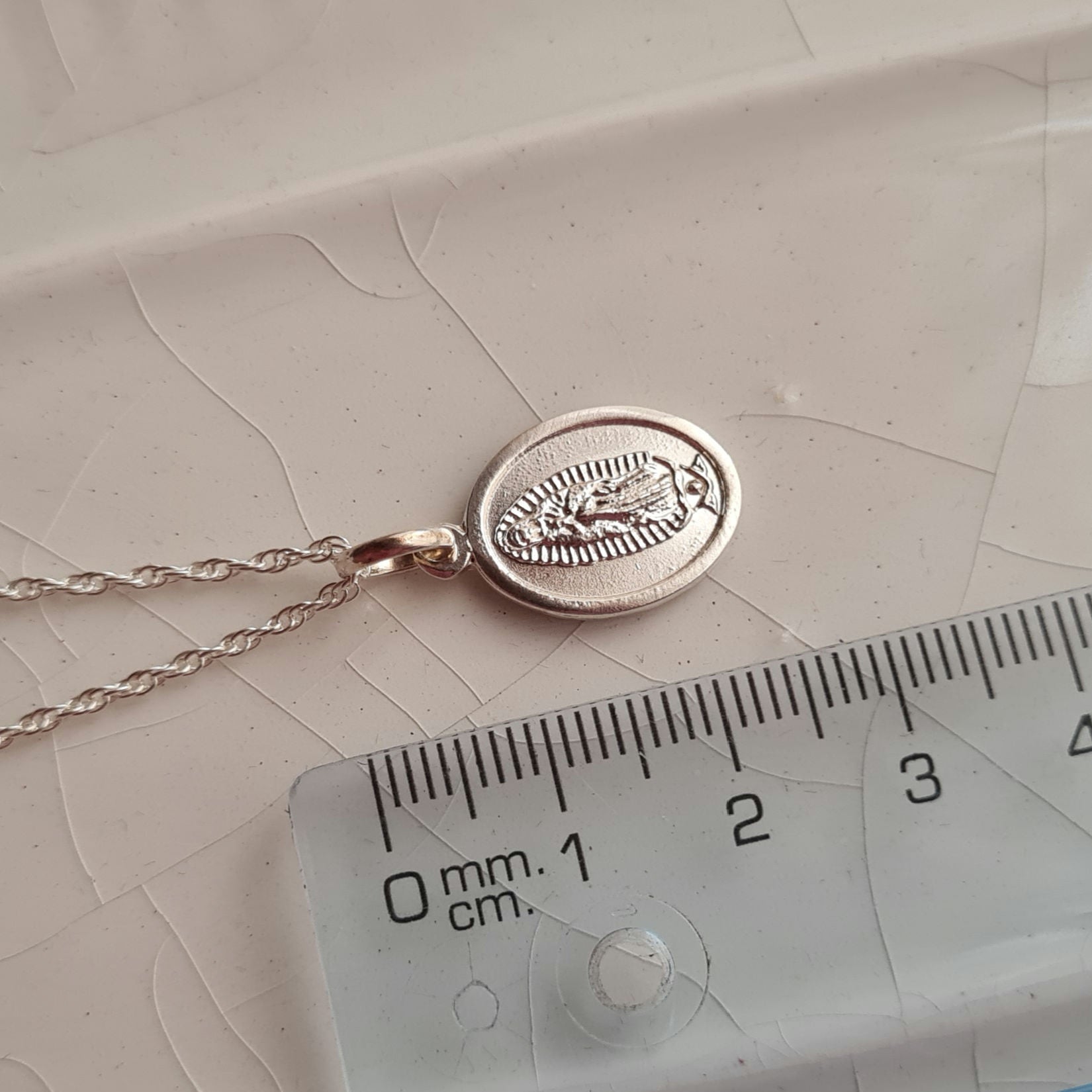 Cadena Virgen de Guadalupe Minimalista - Plata 925