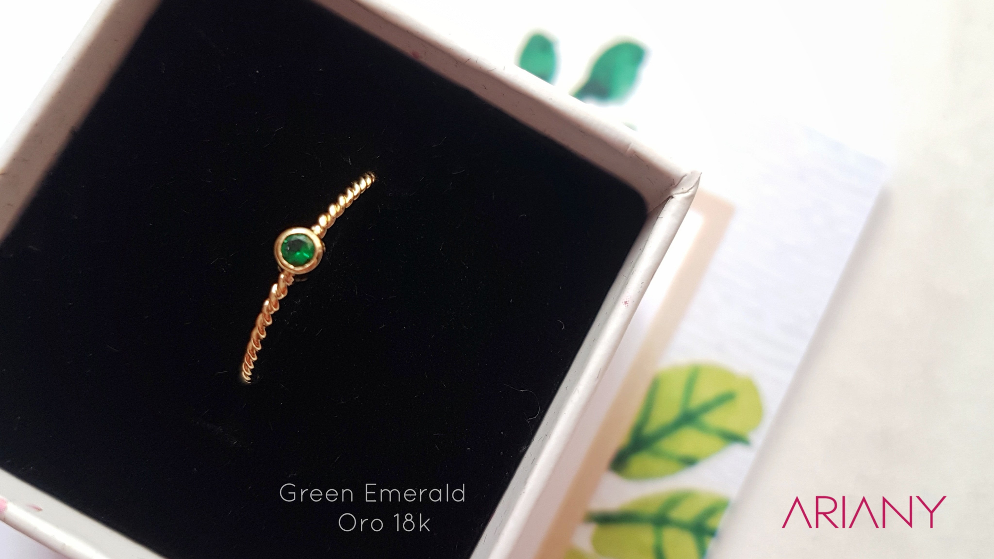 Anillo Sparkle Esmeralda - Oro 18k