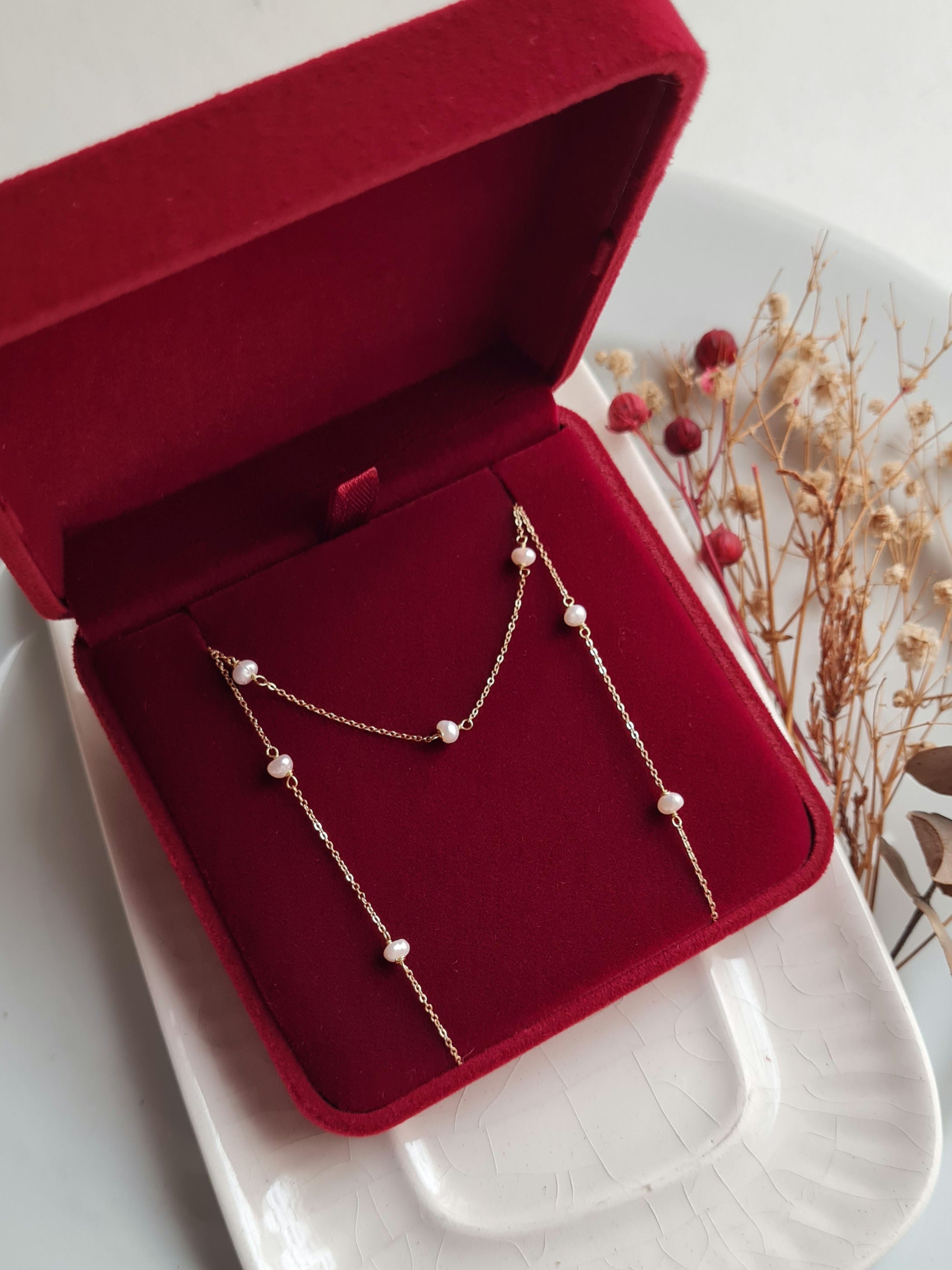 Cadena Satelite Perlas - Oro 18k