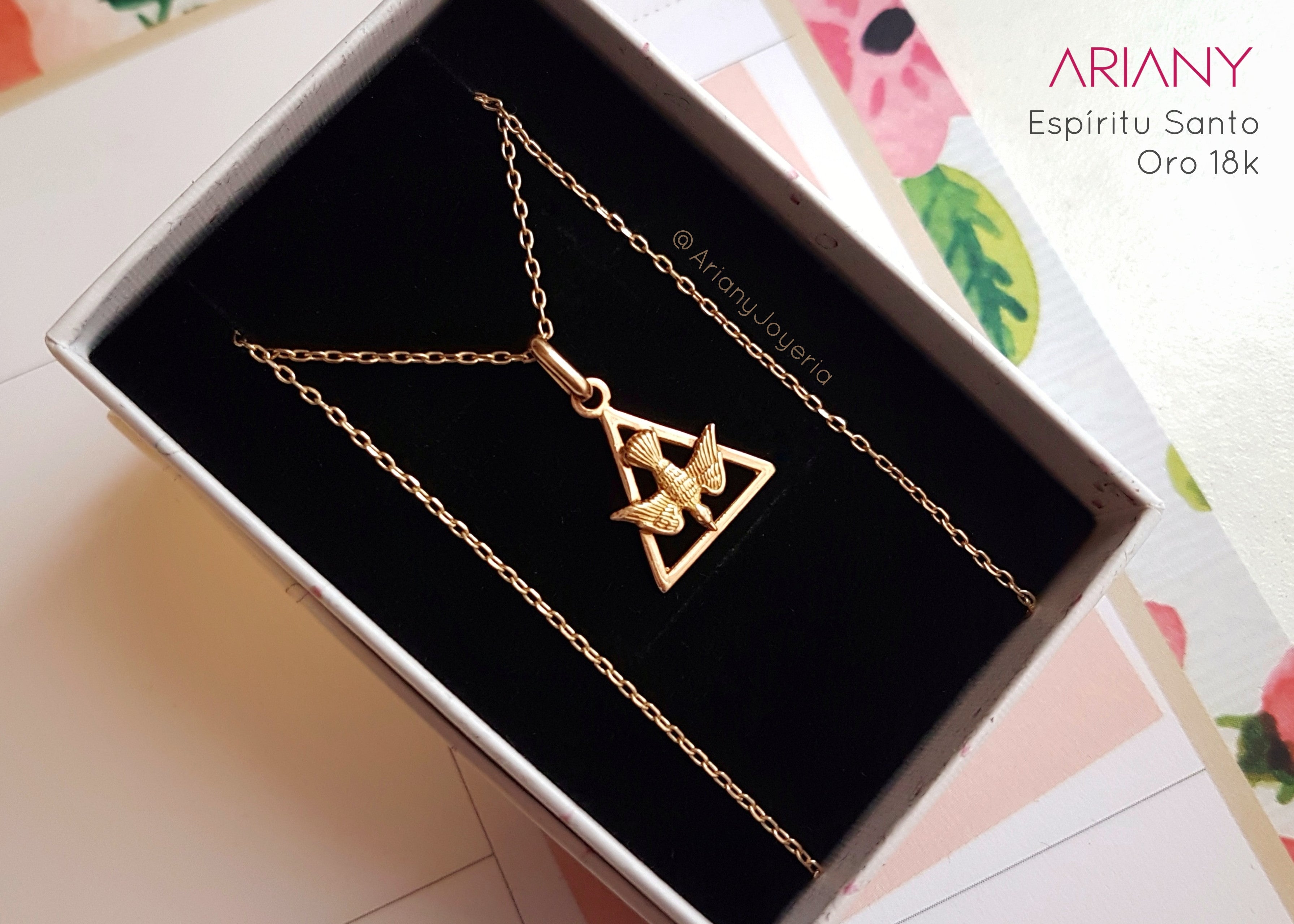 Dije Espiritu Santo Classic - Oro 18k