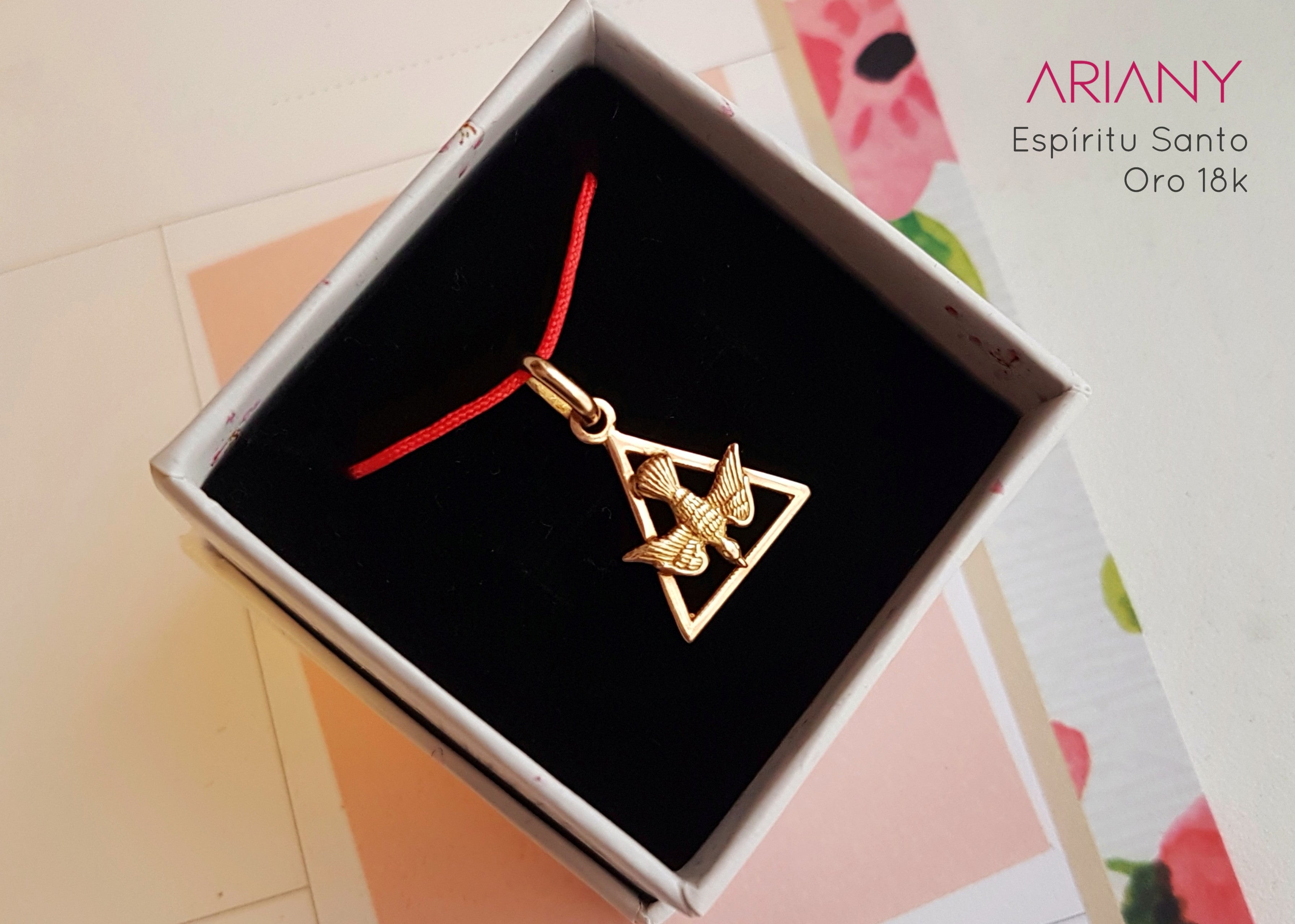 Dije Espiritu Santo Classic - Oro 18k