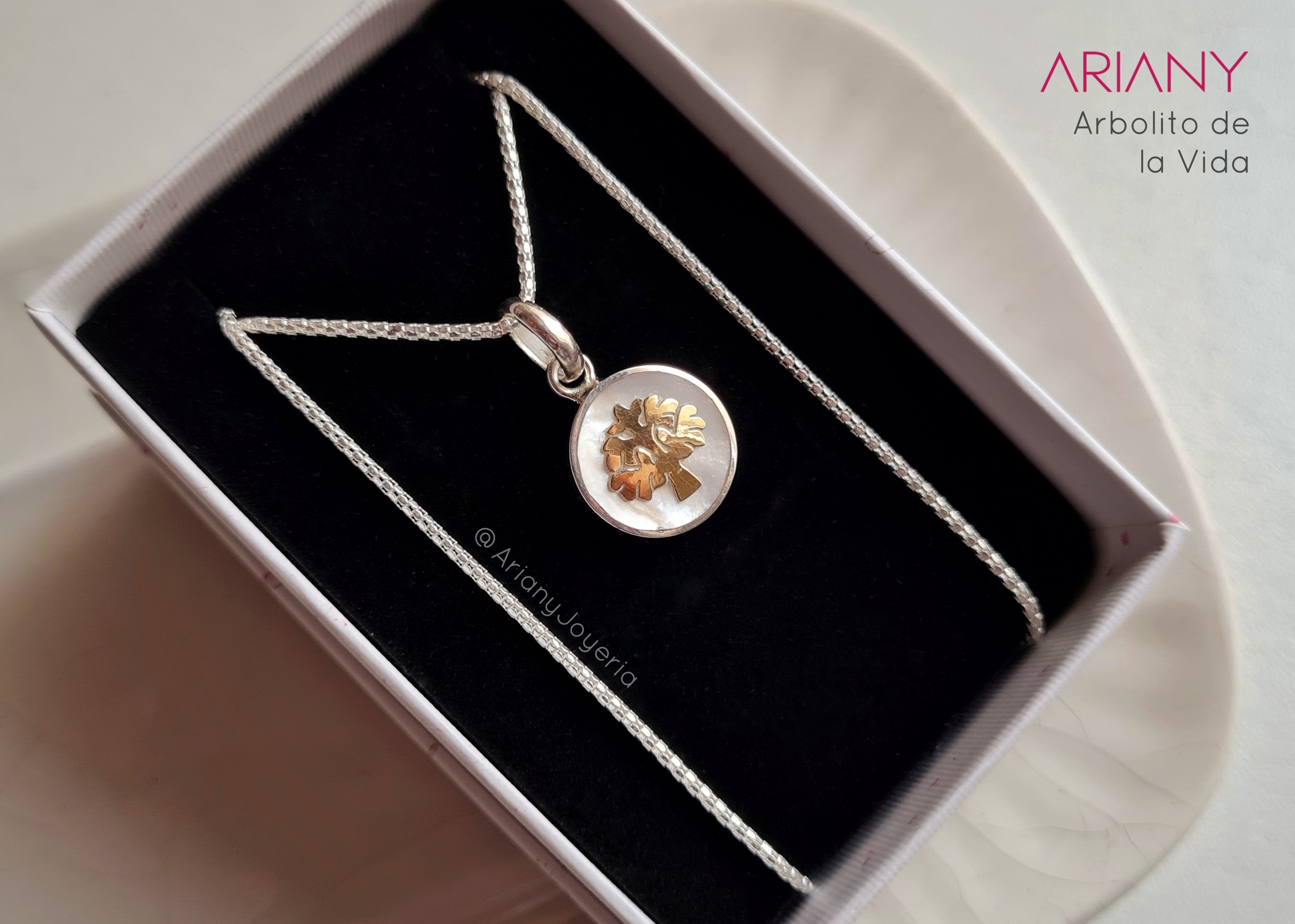 Cadena Angel, Guadalupe, Árbol y Madonna - Nacar, Plata y Oro 18k