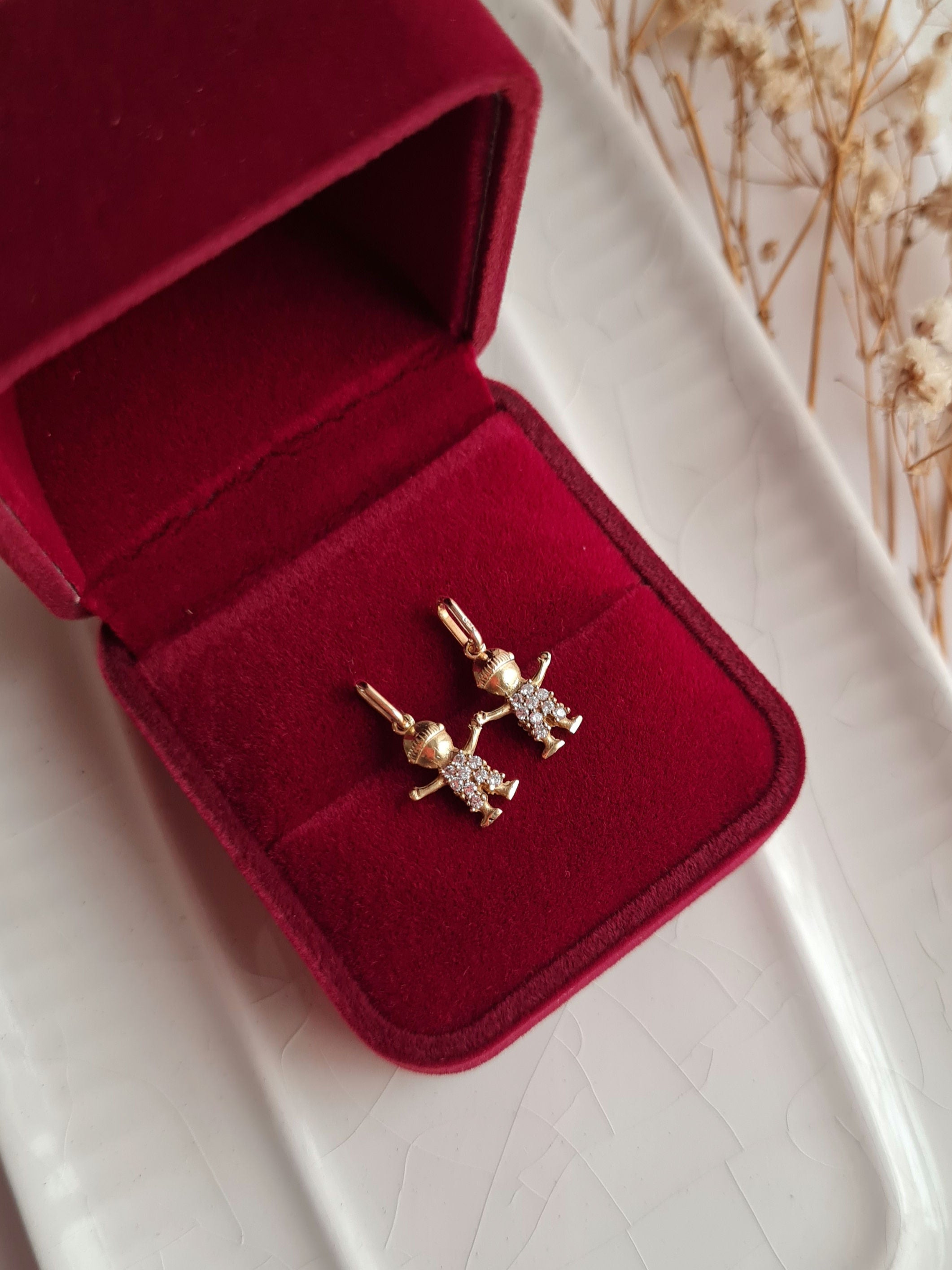 Dije Niño Sparkle Italiano - Oro 18k