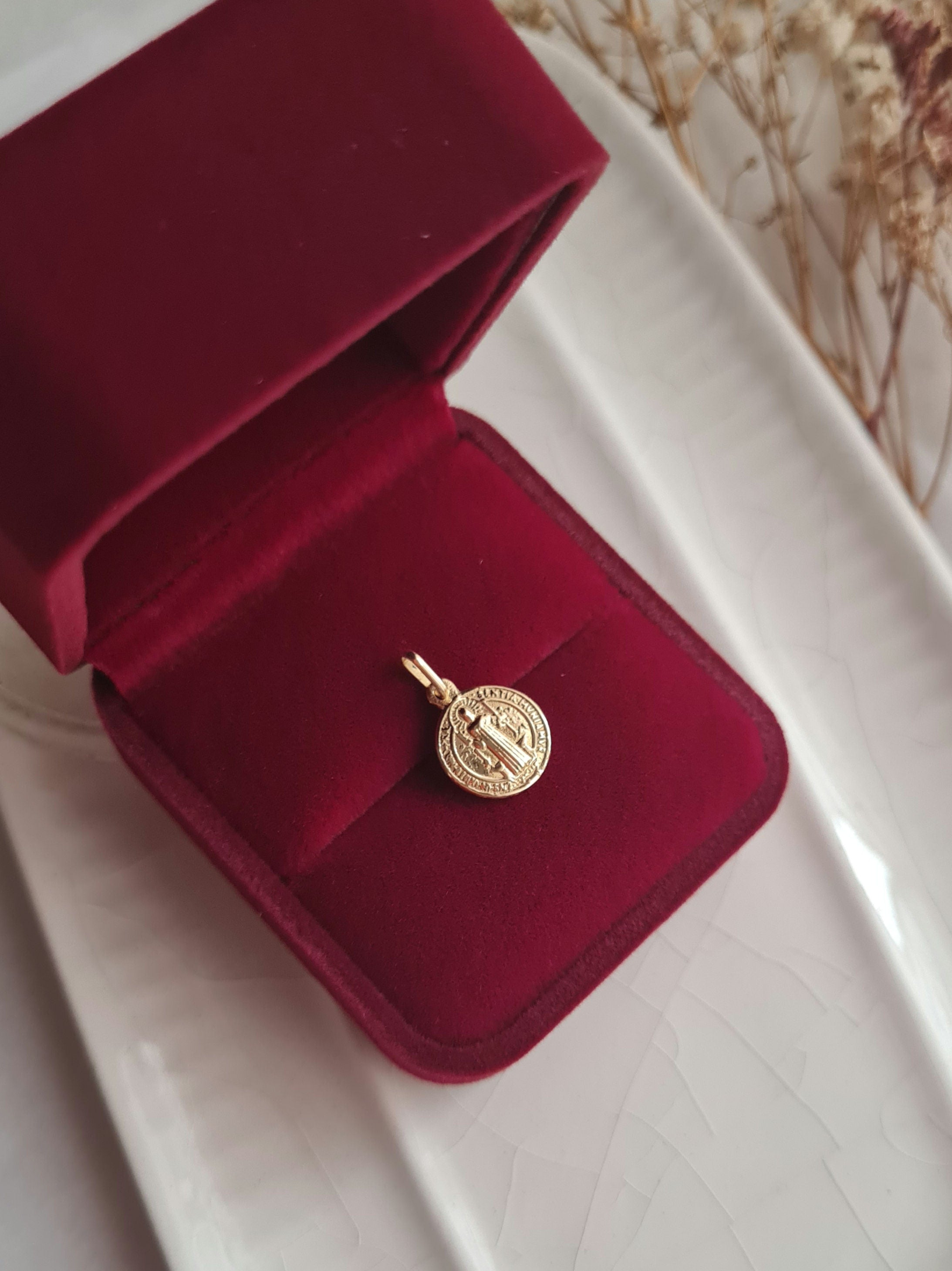 Dije San Benito Classic - Oro 18k