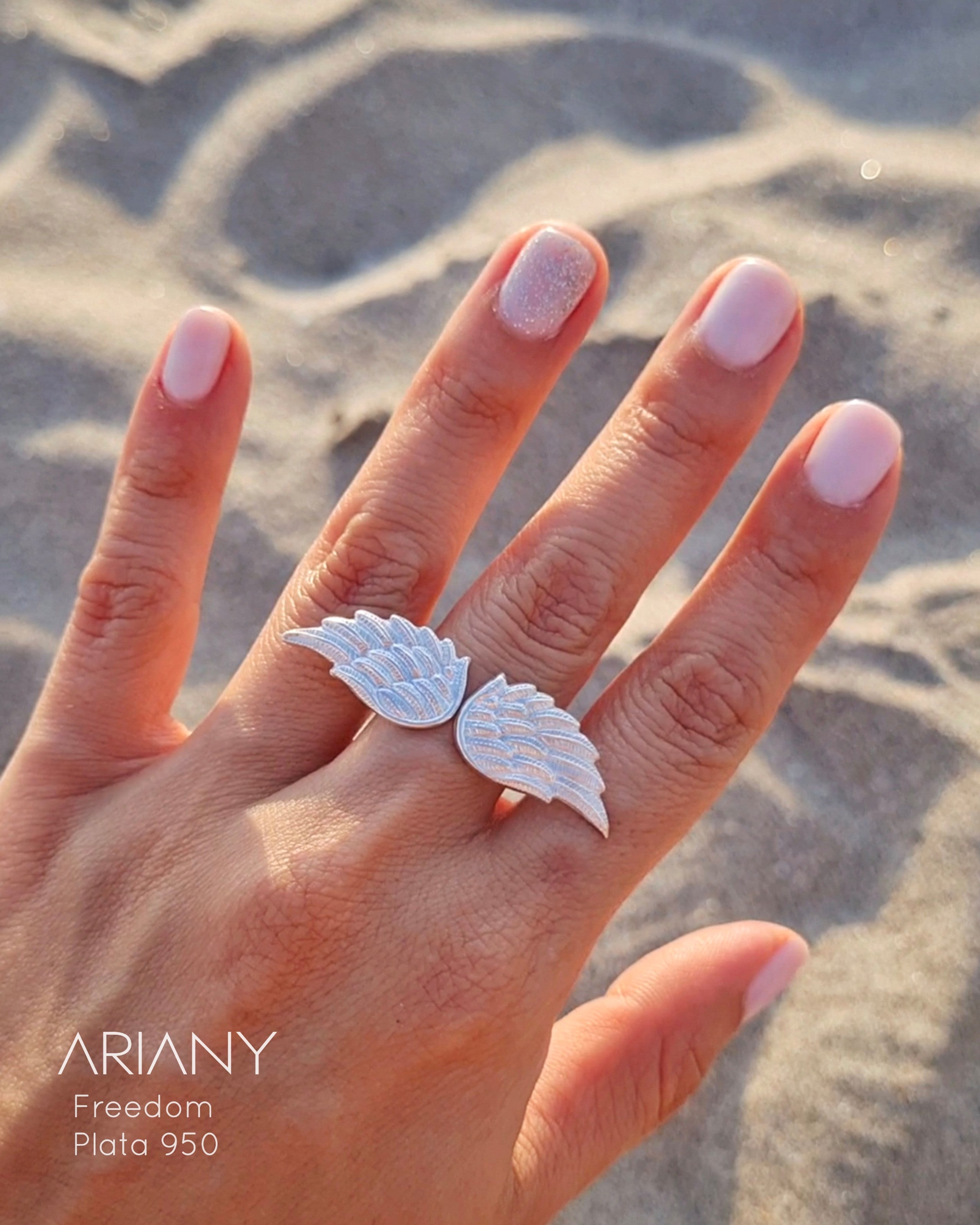 Anillo Alas Extendidas - P950