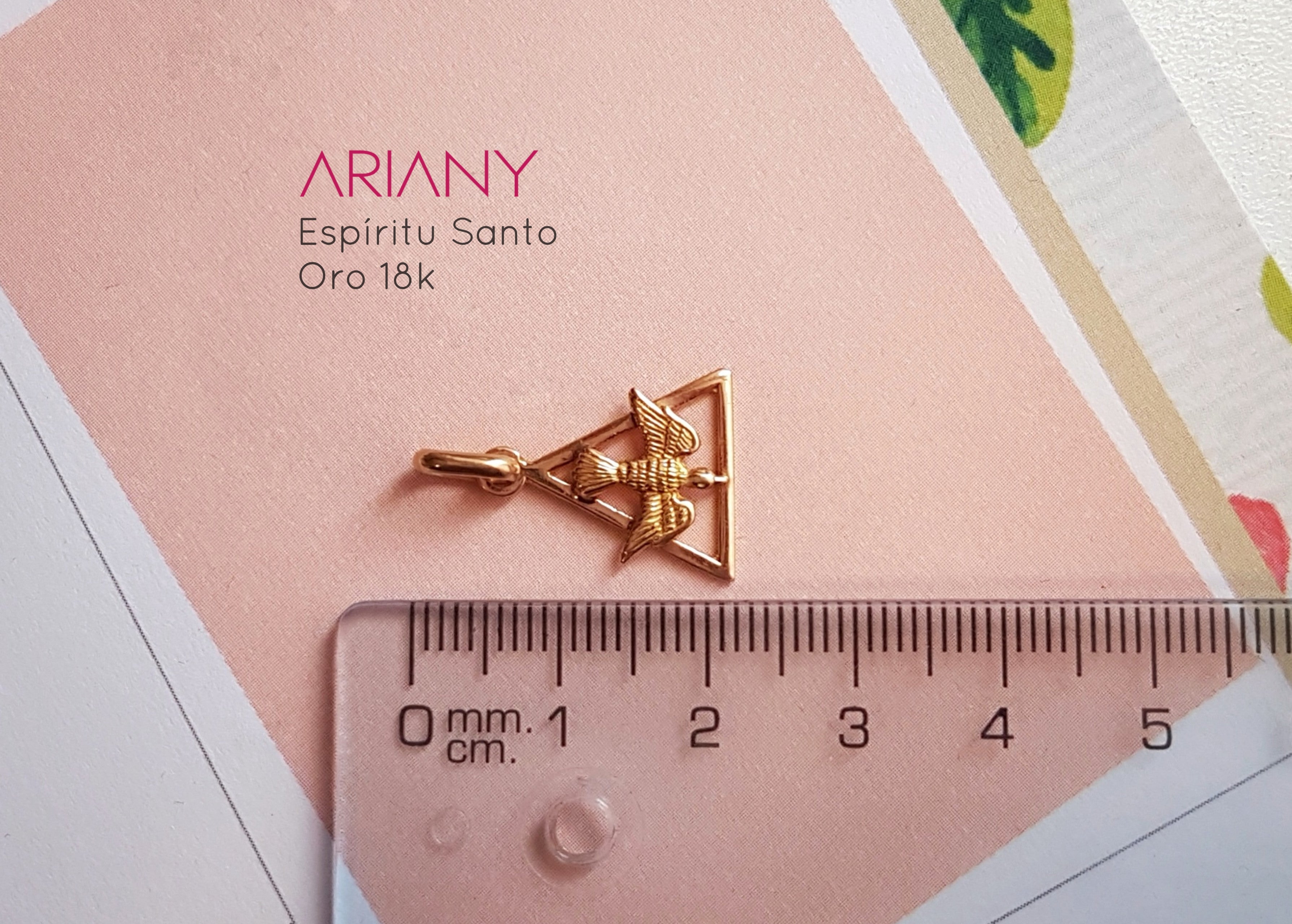 Dije Espiritu Santo Classic - Oro 18k