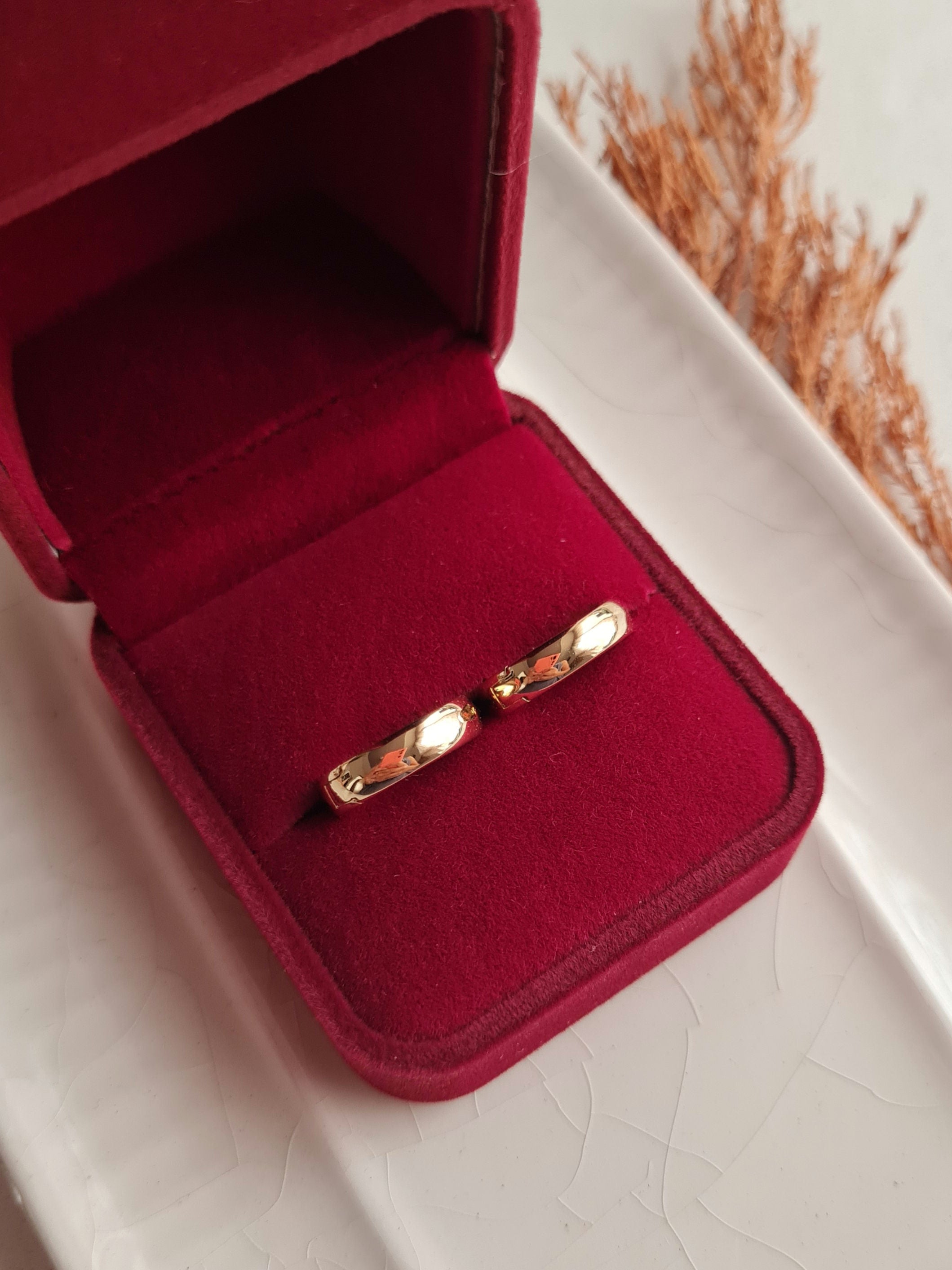 Argollas Encajonadas - Oro 18k