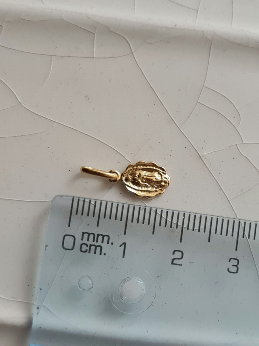 Dije Virgen Guadalupe Charm - Oro 18k