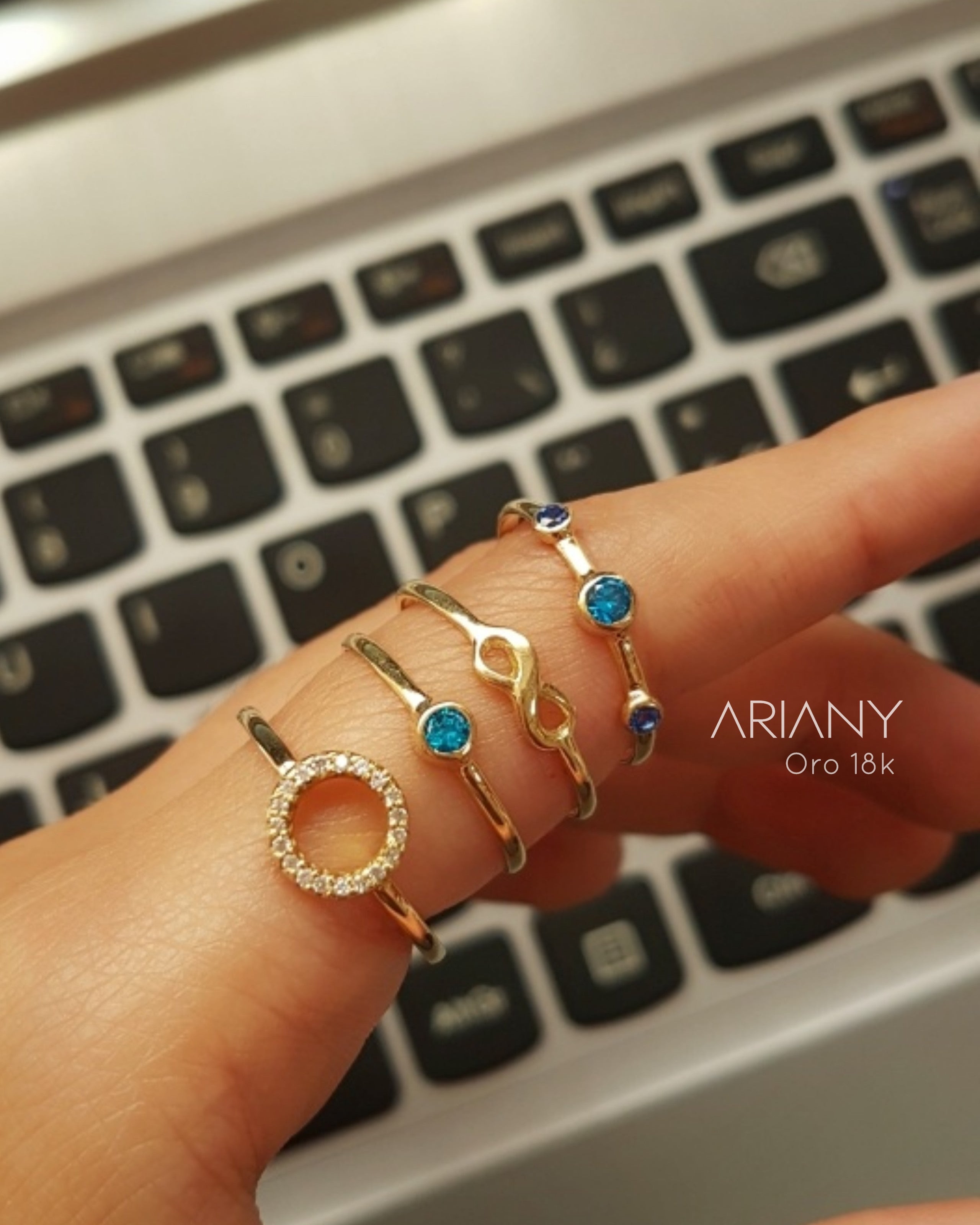 Anillo Infinito - Oro 18k