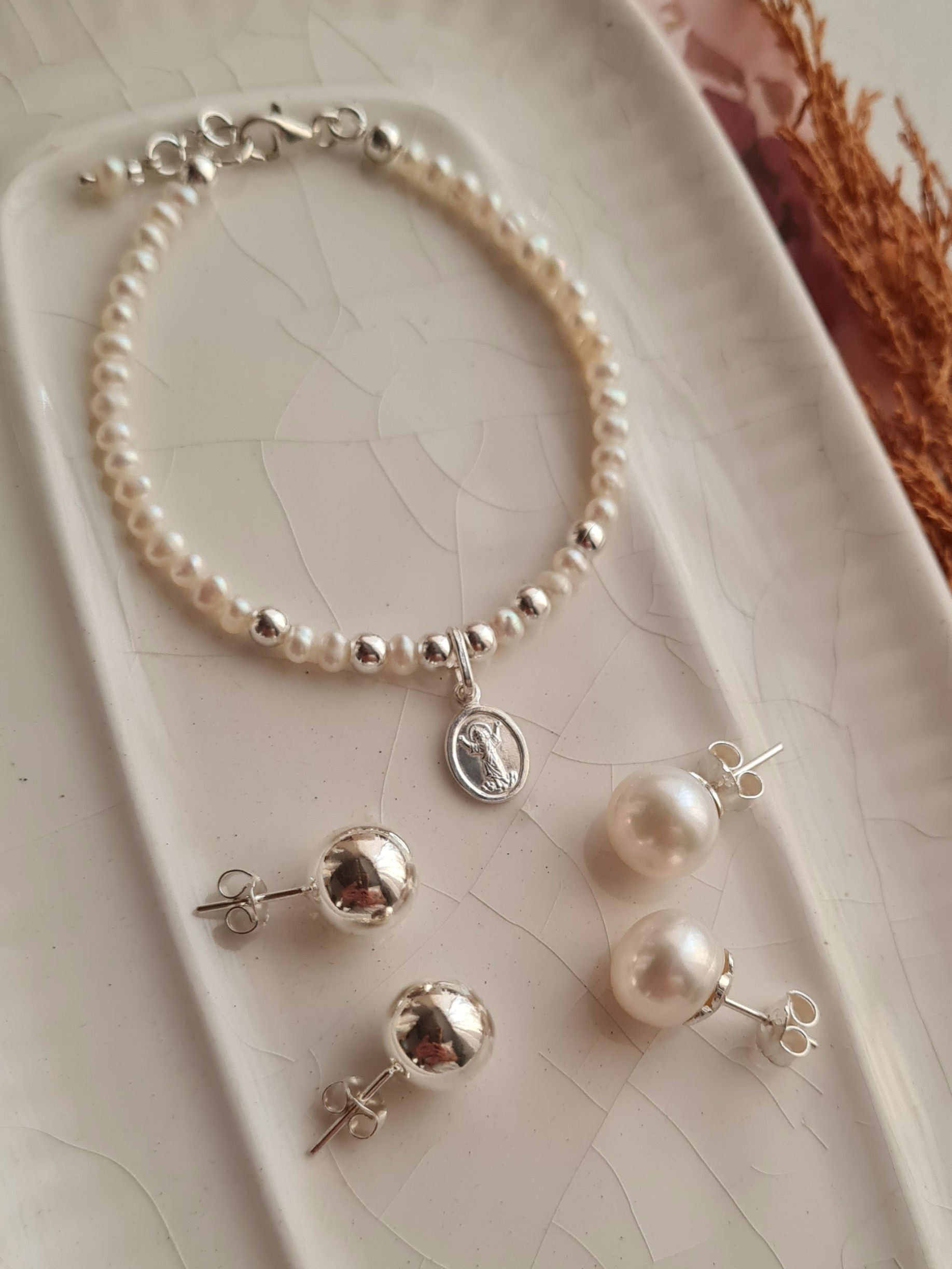Pulsera de Perlas c/Medalla Religiosa - P925