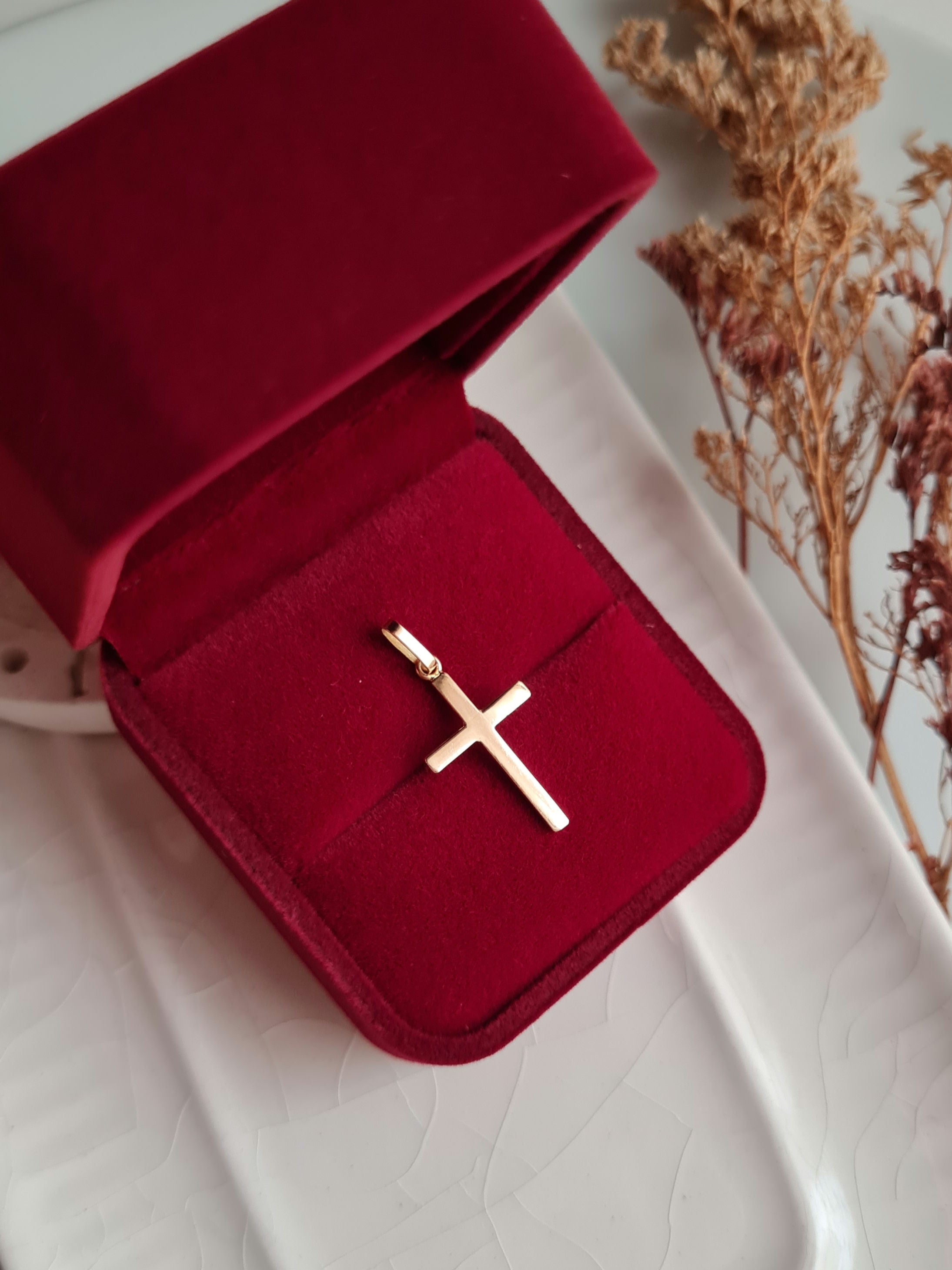 Dije Cruz Classic - Oro 18k