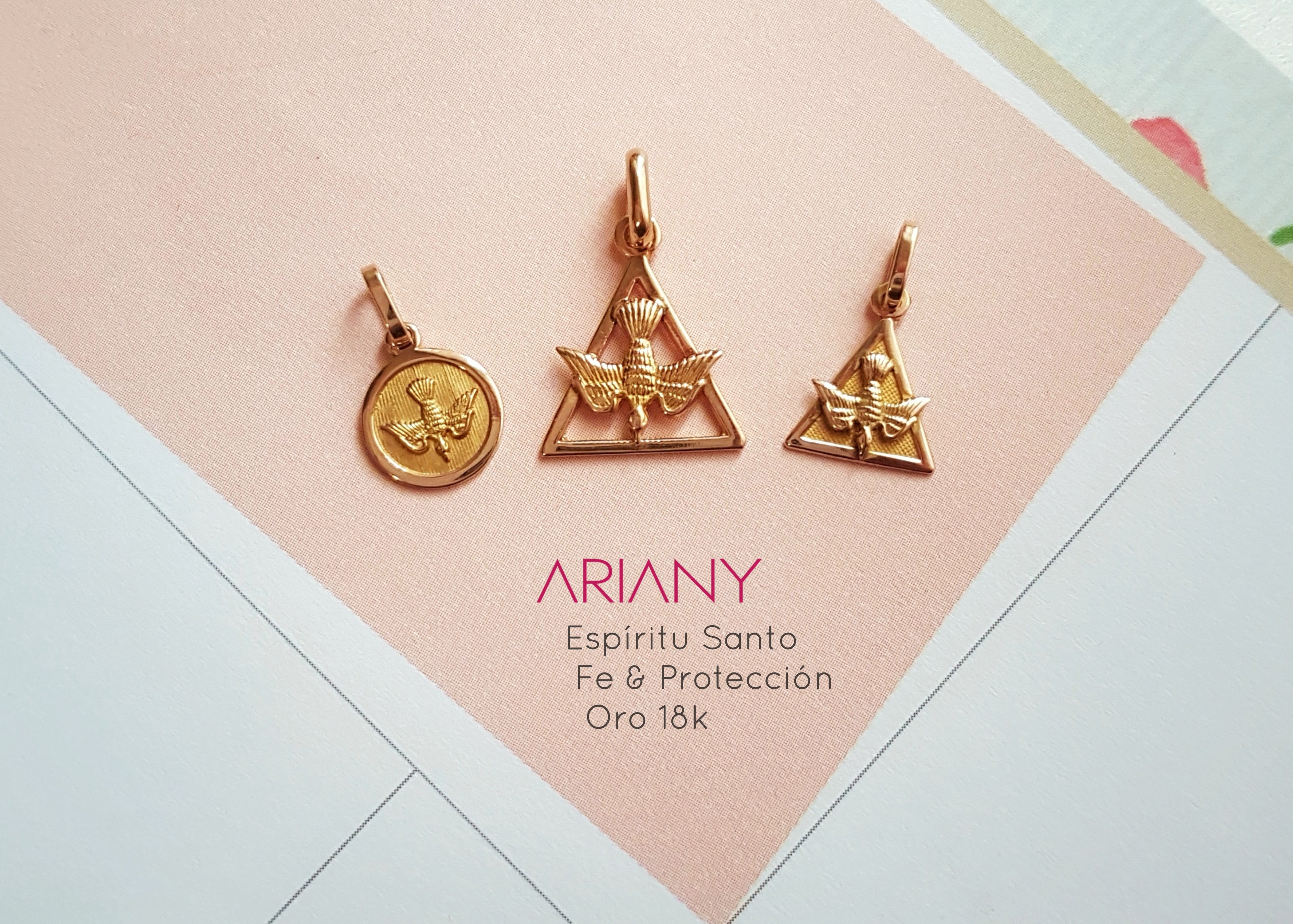 Dije Espiritu Santo Classic - Oro 18k