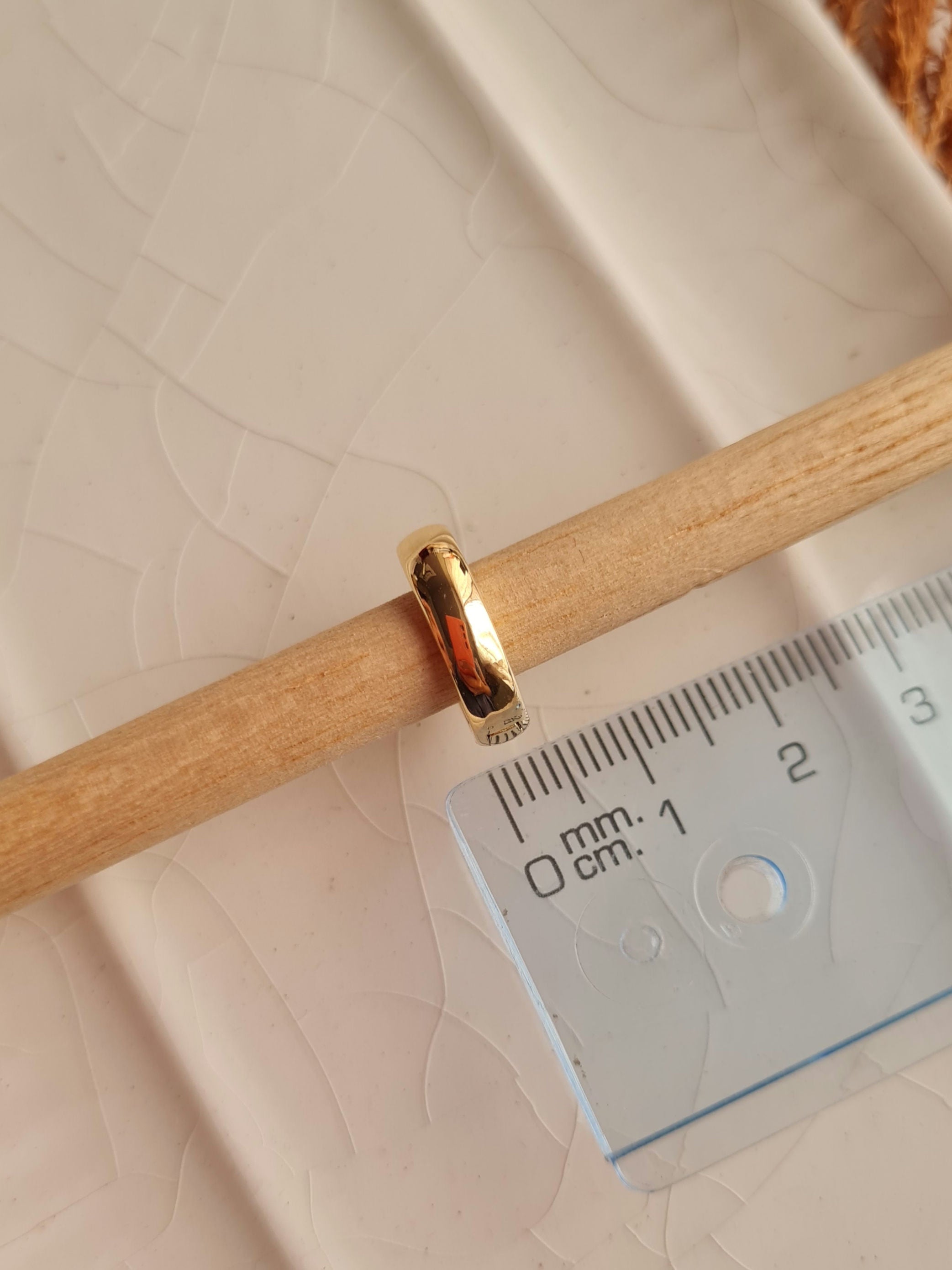Argollas Encajonadas - Oro 18k