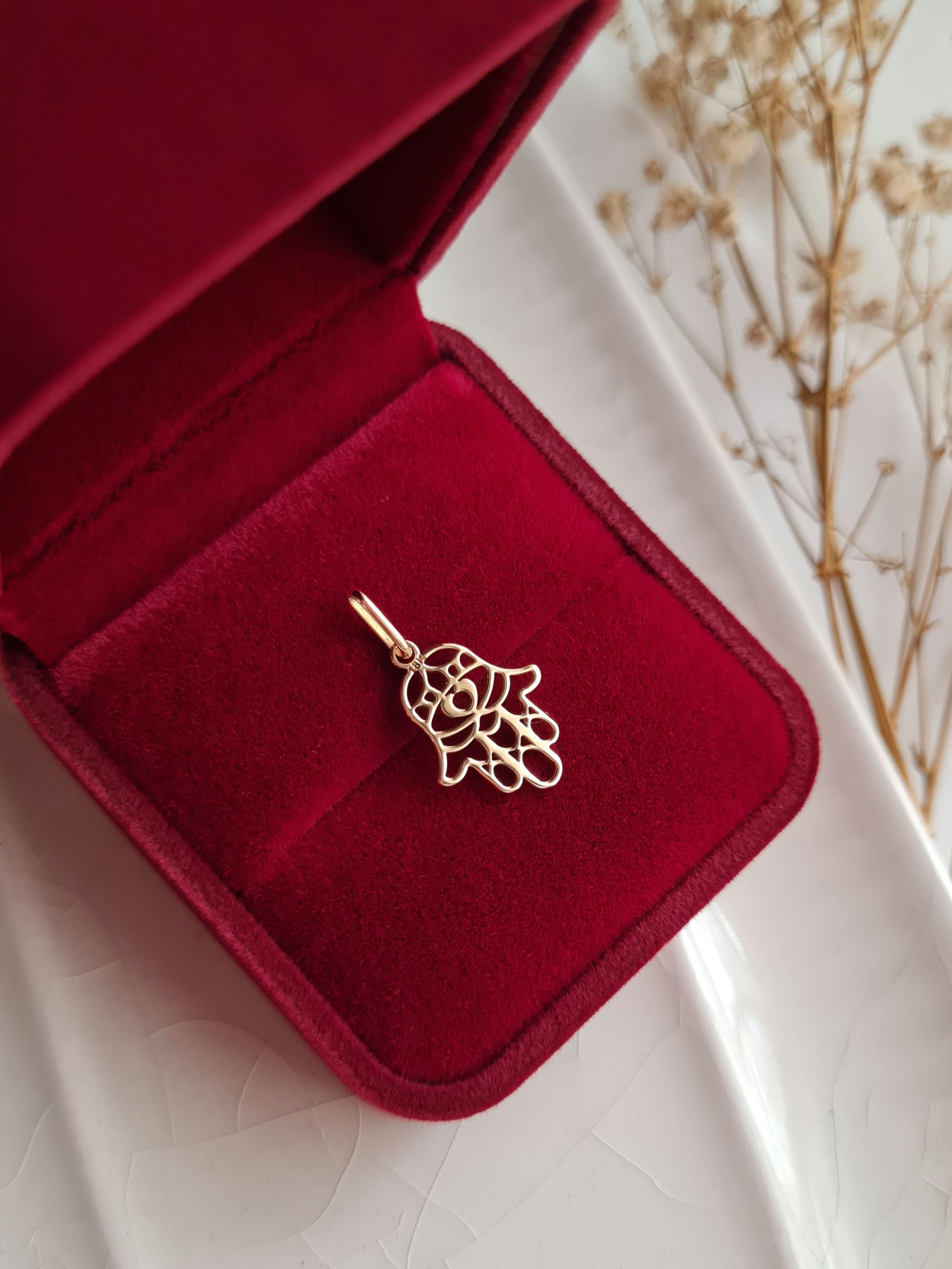 Dije Mano Protectora - Oro 18k