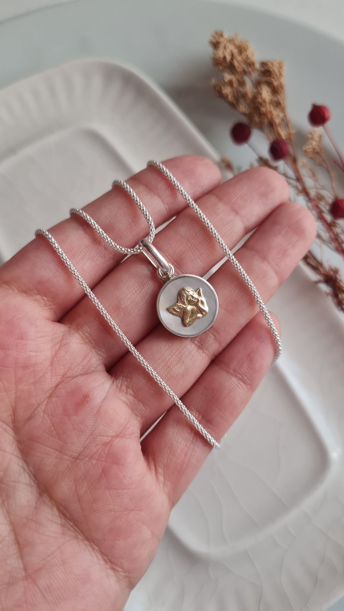 Cadena Angel de la Guarda - Nacar, Plata y Oro 18k