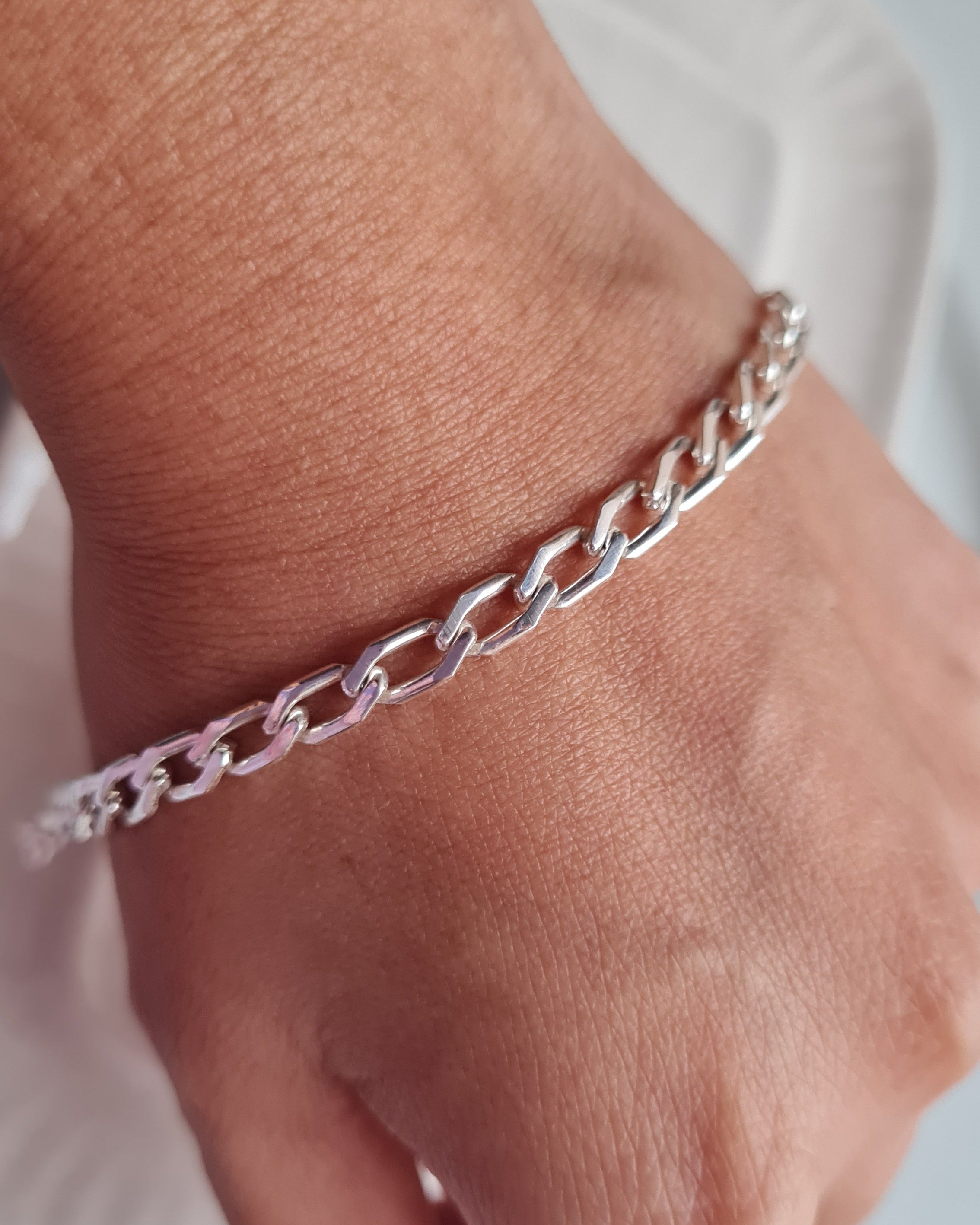 Pulsera Hexagonal 4mm - P950