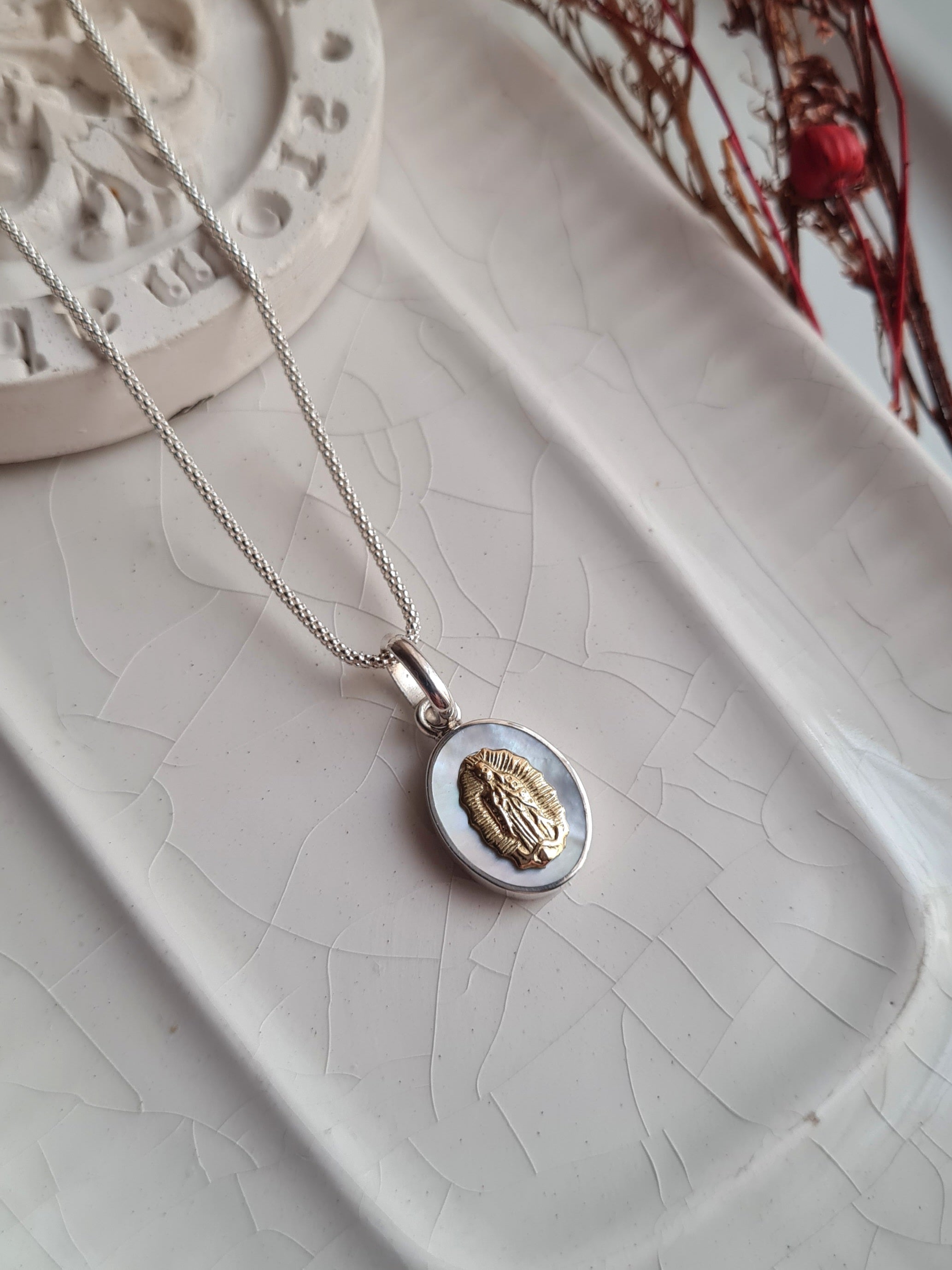 Cadena Virgen de Guadalupe Nacar - P925/950 & 18k