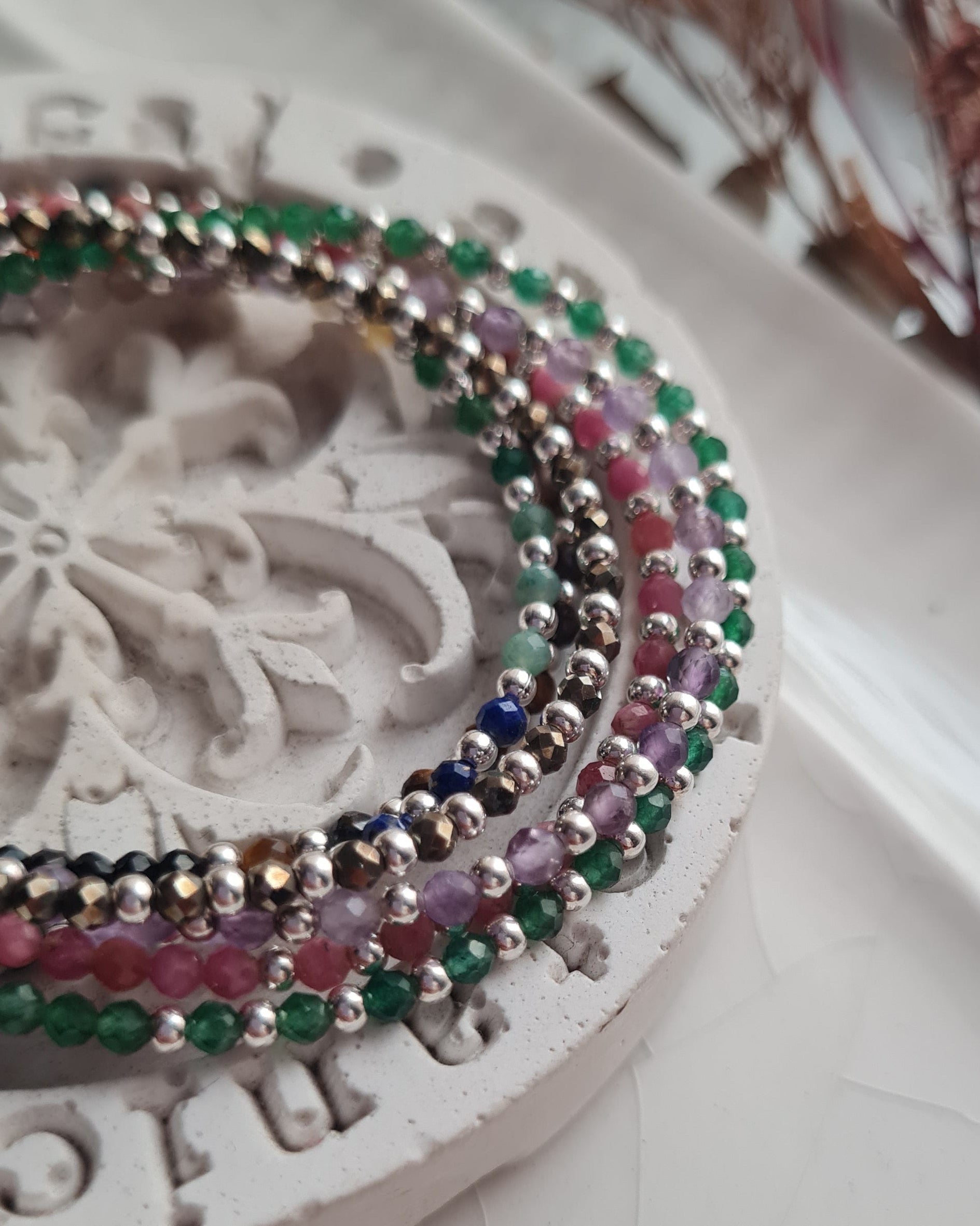 Pulsera Minimalista Piedras Naturales Dainty - P925