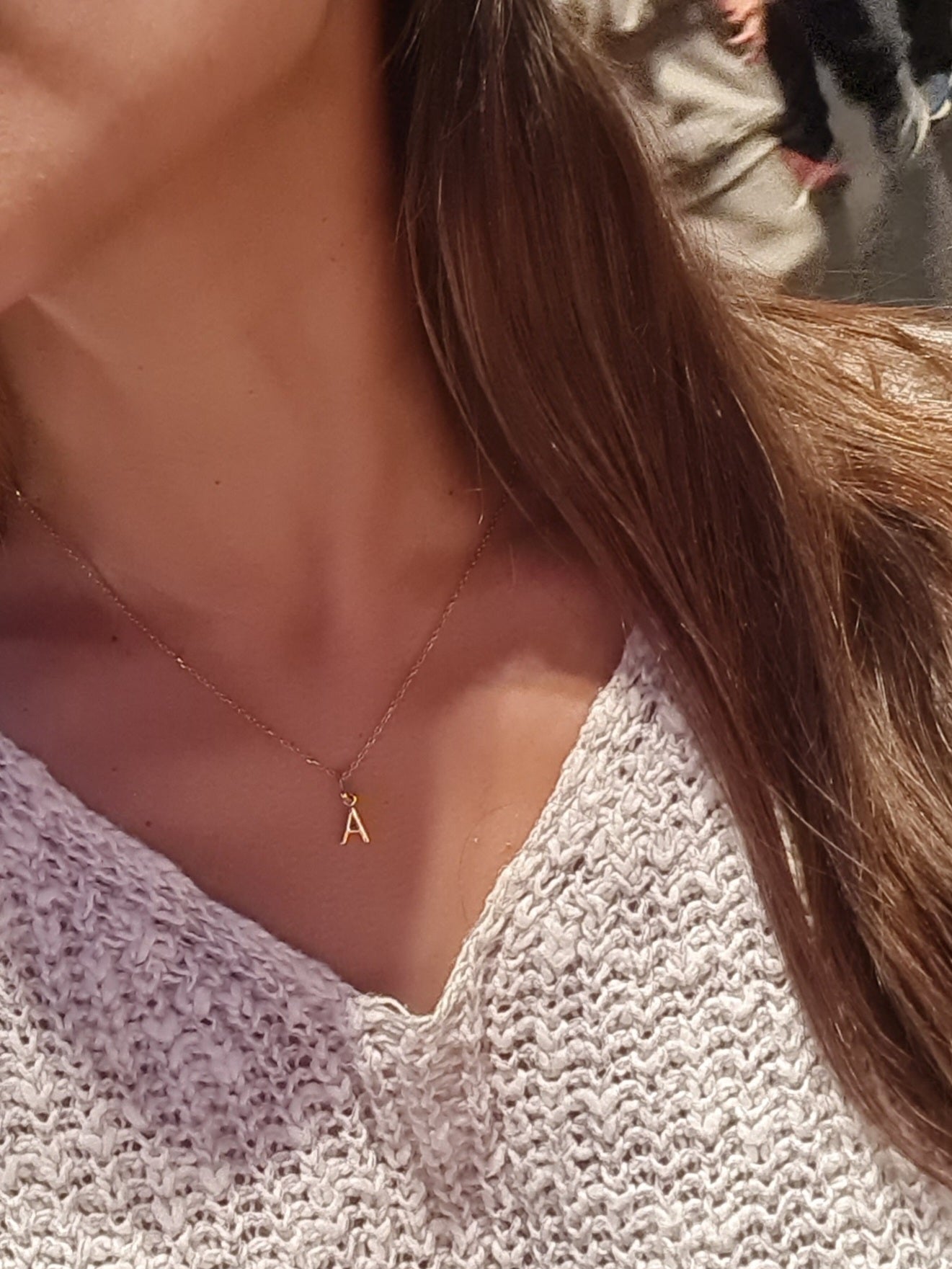 Inicial Minimalista, tu Amuleto Personal - Oro 18k