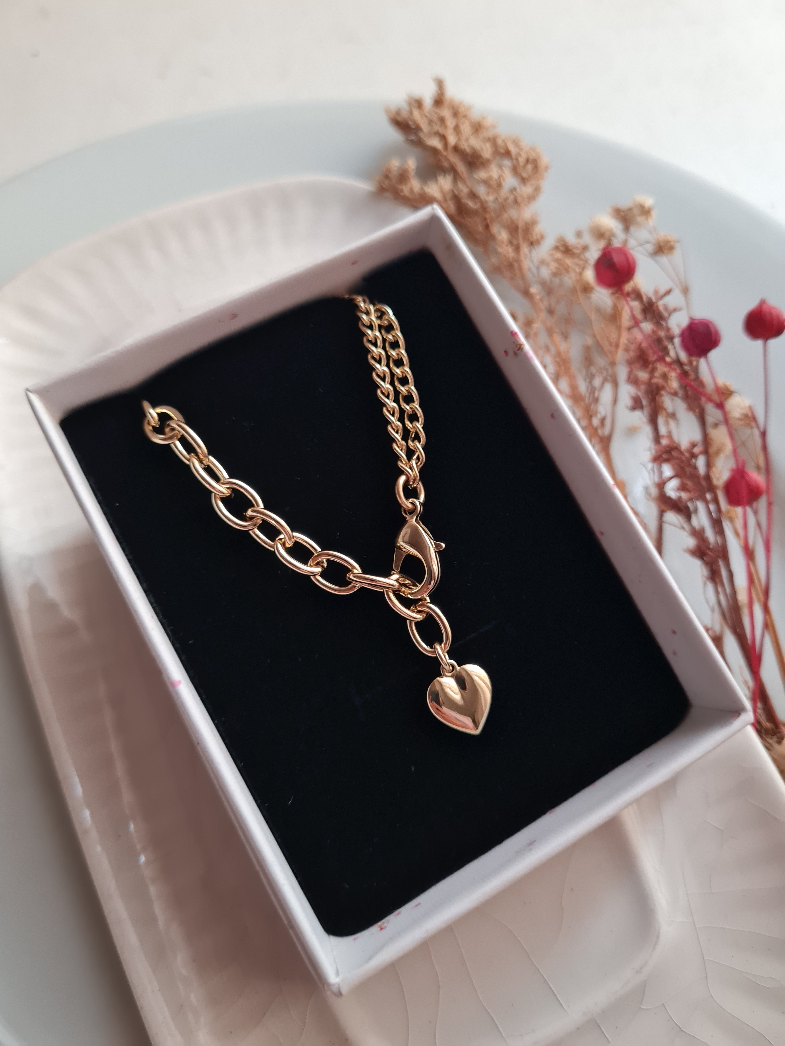 Pulsera Corazón Colgante - Golden