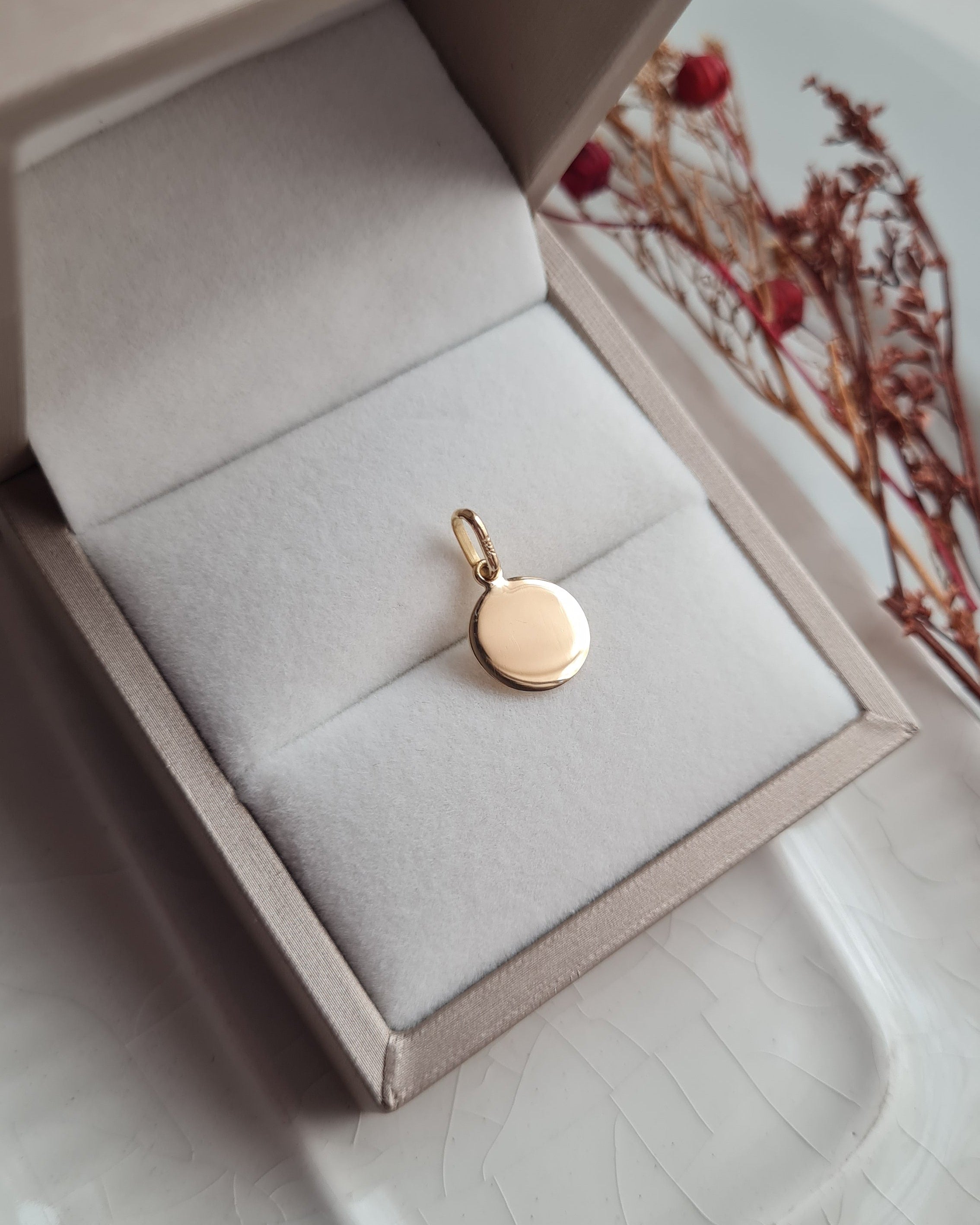 Dije Personalizable Redondo - Oro 18k