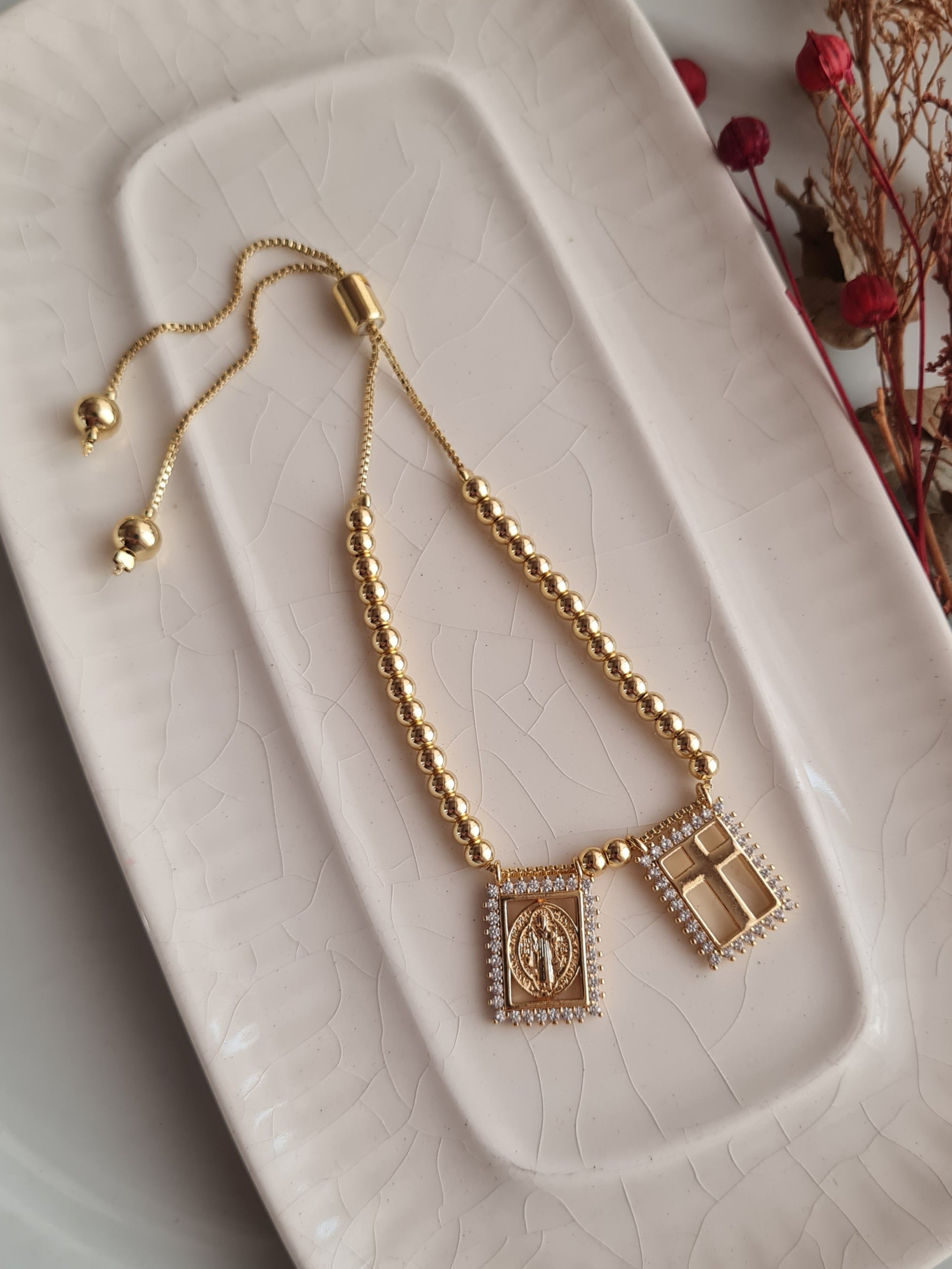 Pulsera Escapulario San Benito / Virgen Guadalupe / Cruz - Golden