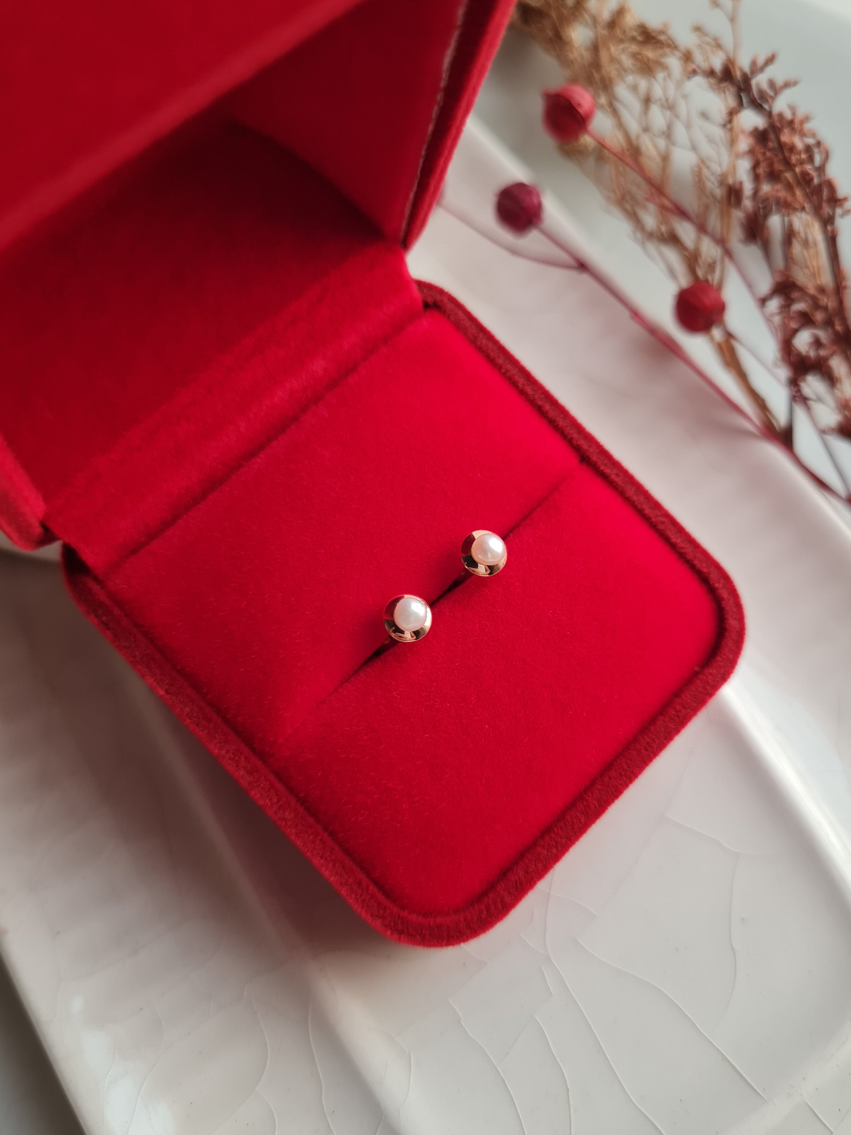 Aretes Perlas (Seguro Enrroscable) - Oro 18K