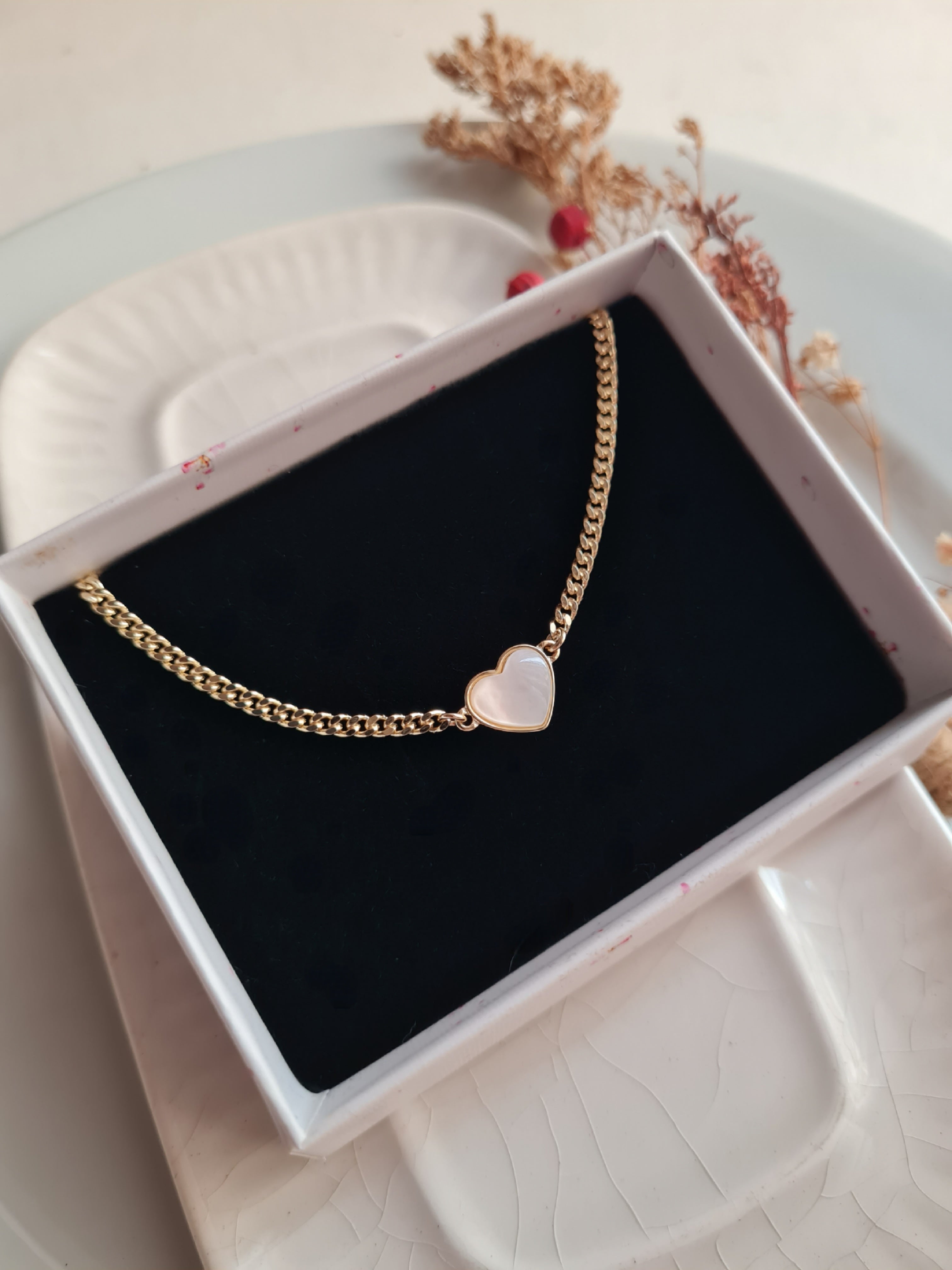 Pulsera Corazón Nacar - Golden