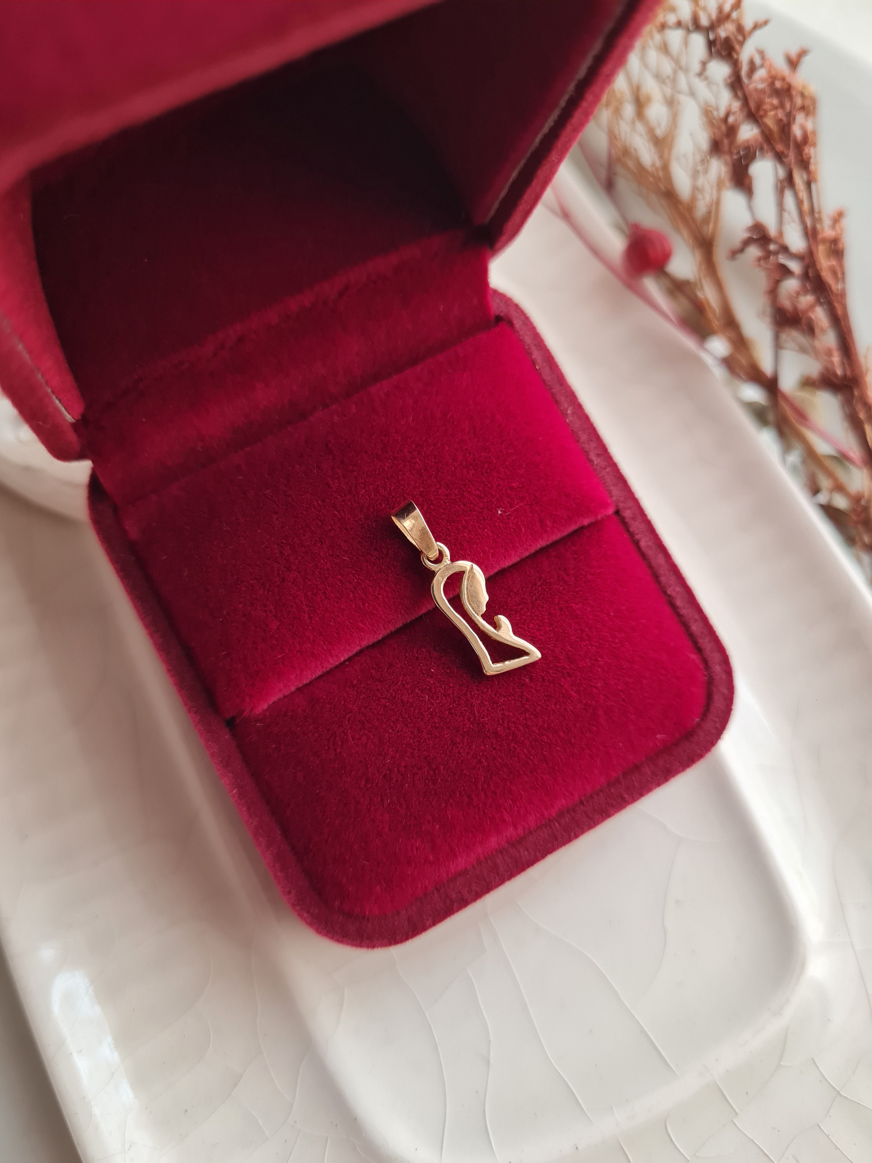 Dije Virgen Madonna Classic  - Oro 18k