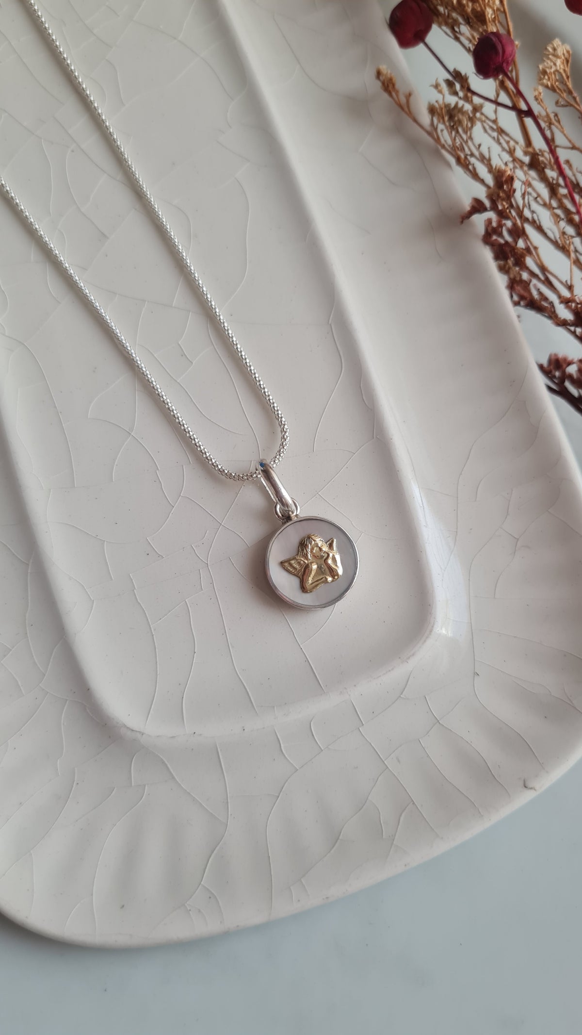 Cadena Angel de la Guarda - Nacar, Plata y Oro 18k