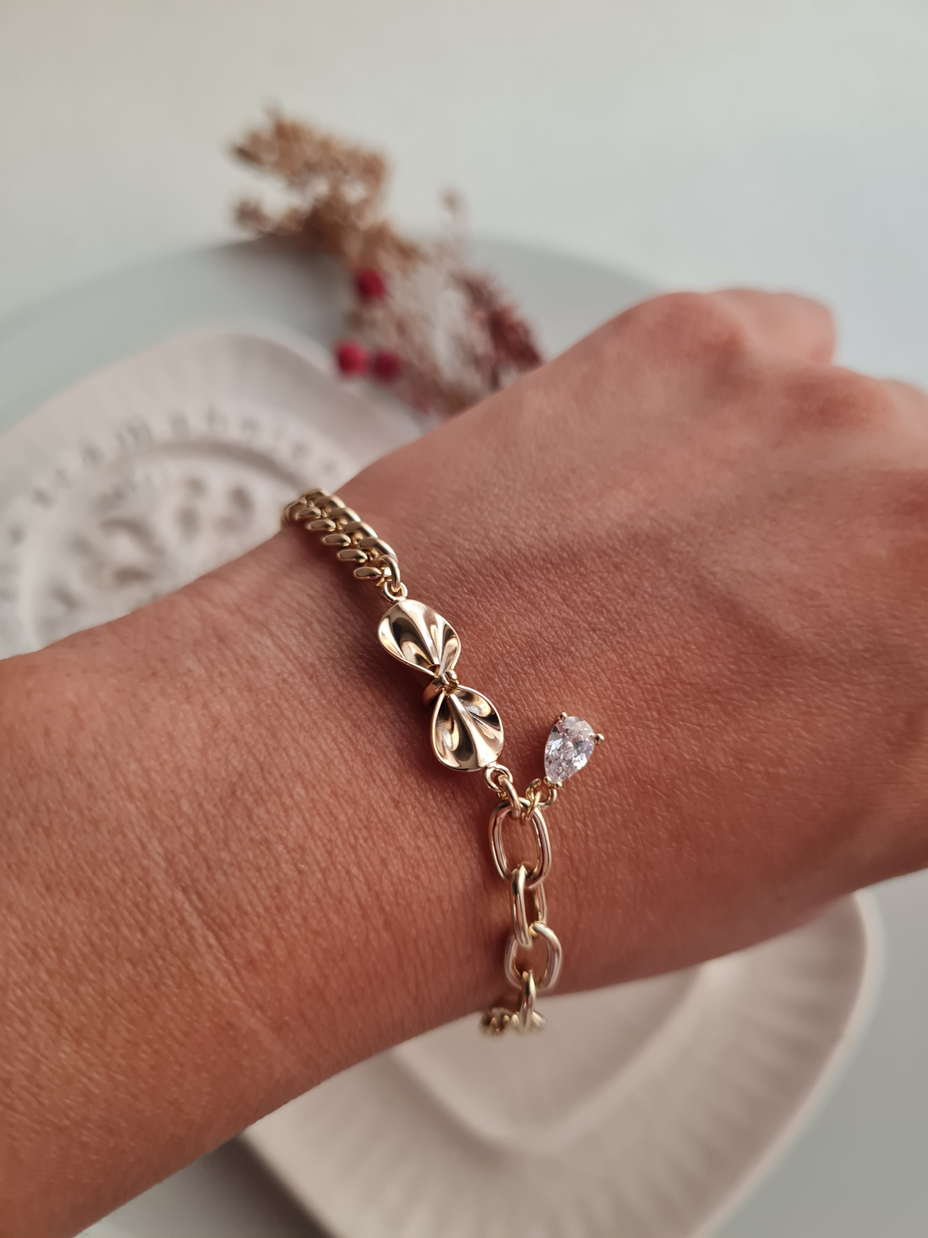 Pulsera Sweet Lazo c/Charm - Golden