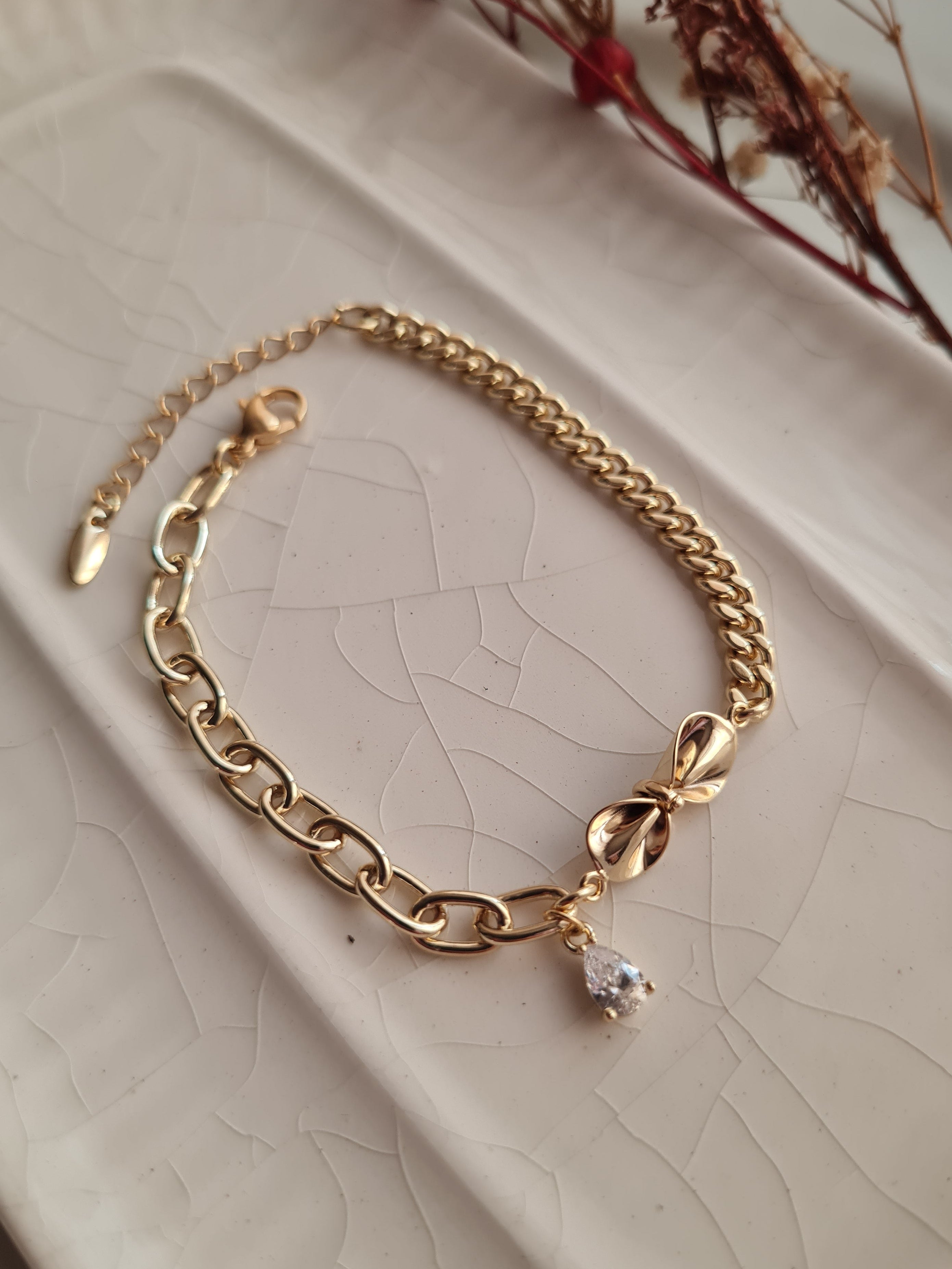 Pulsera Sweet Lazo c/Charm - Golden