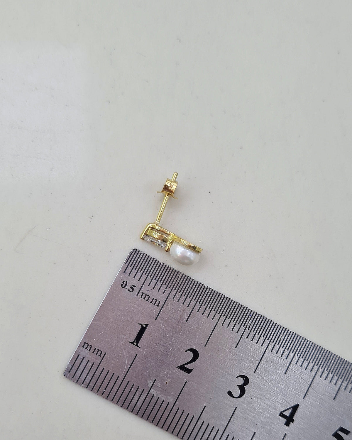 Aretes Perlas Almond - Oro 18K