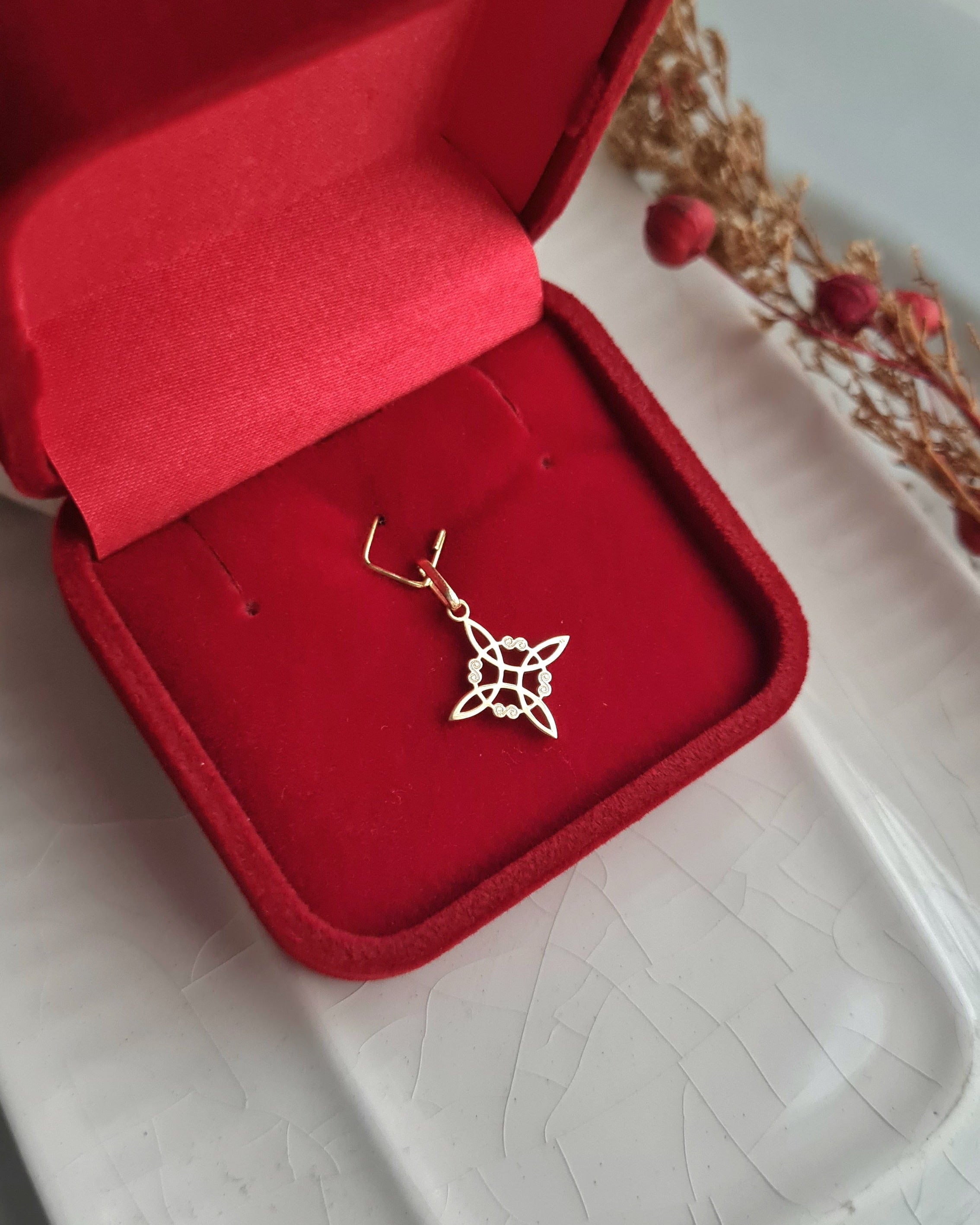Dije Nudo de Bruja Amuleto Protección - Oro 18k