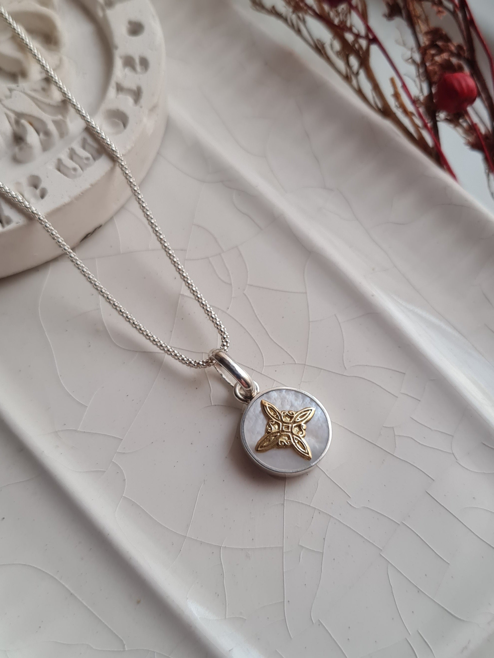 Cadena Nudo de Bruja Nacar - P925/950 & 18k