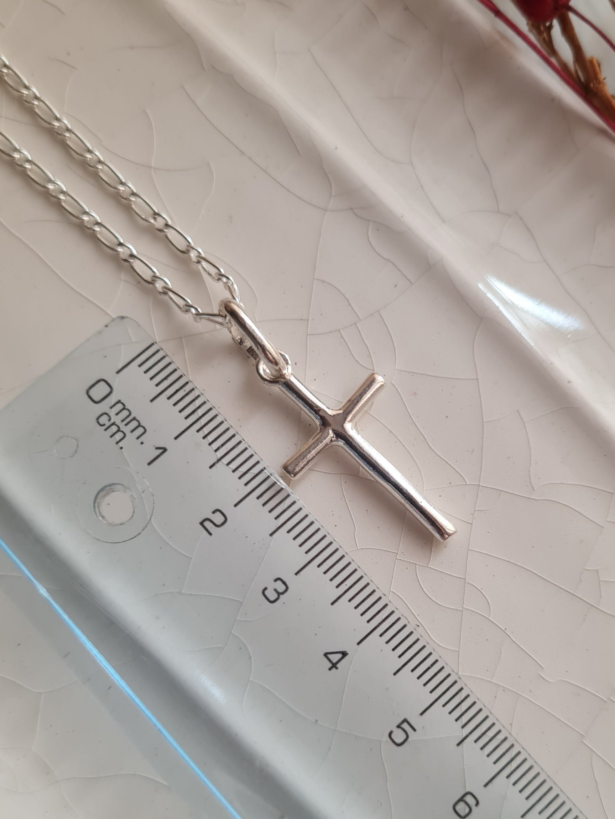 Cadena Cruz Tubo + Tiffany Maxi - P925/950