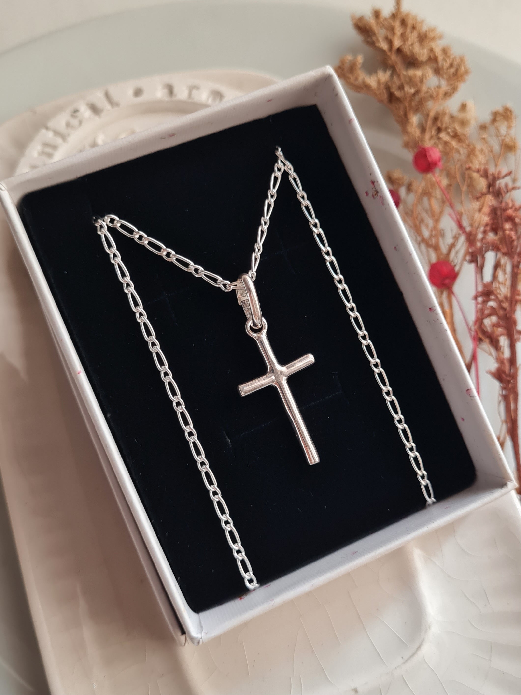 Cadena Cruz Tubo + Tiffany Maxi - P925/950