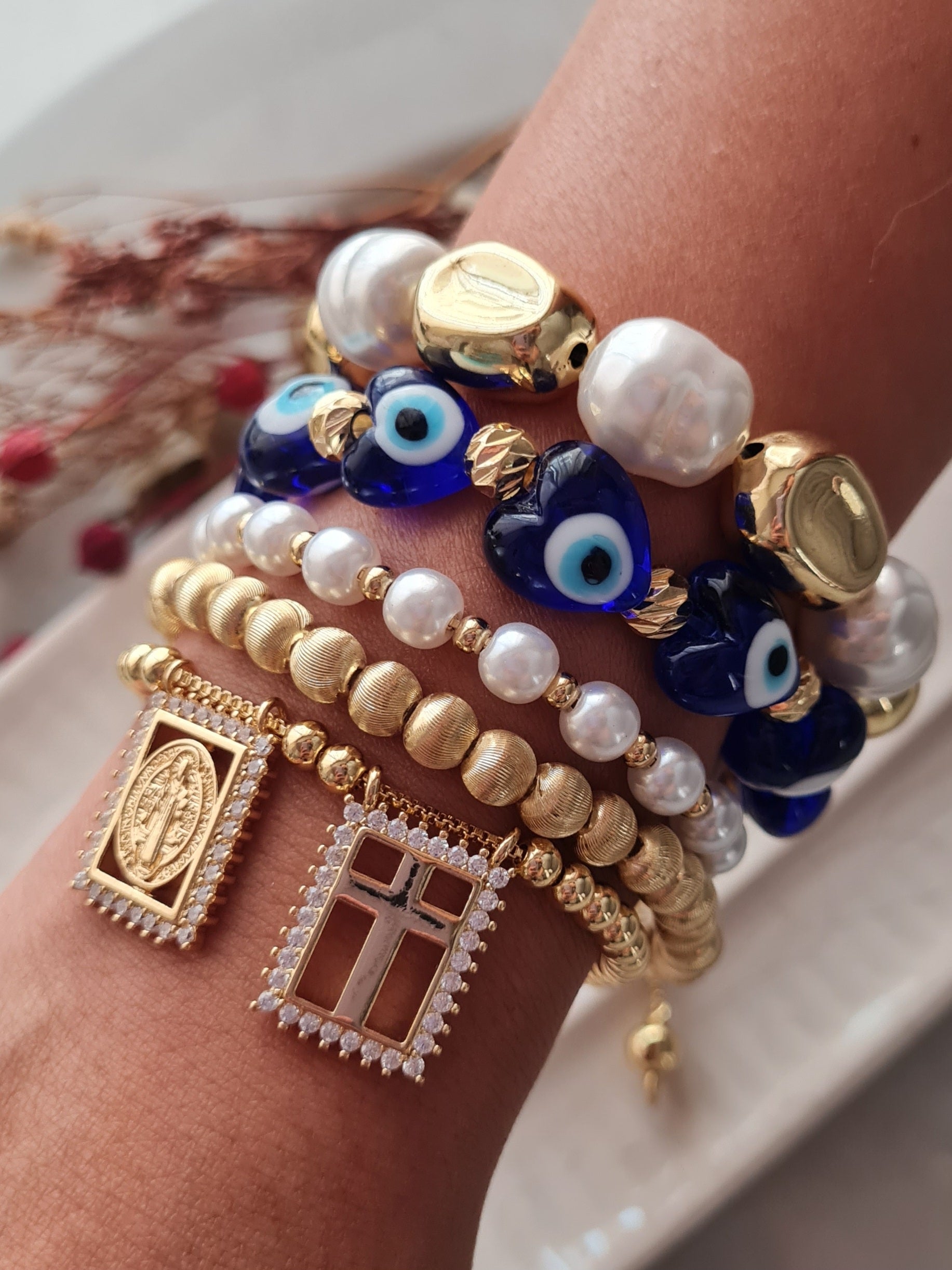 Pulsera Escapulario San Benito / Virgen Guadalupe / Cruz - Golden